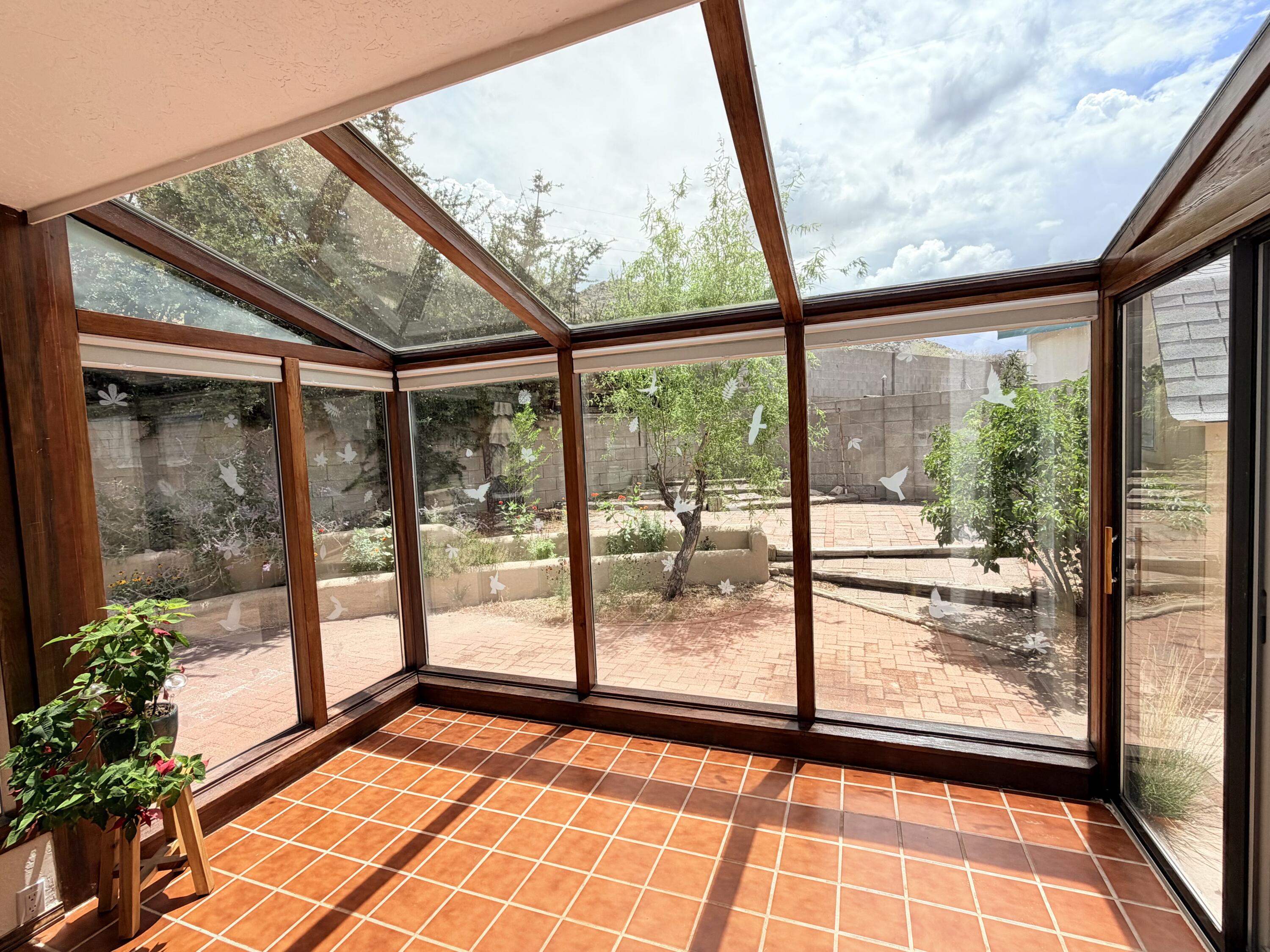 2524 Madre Drive NE