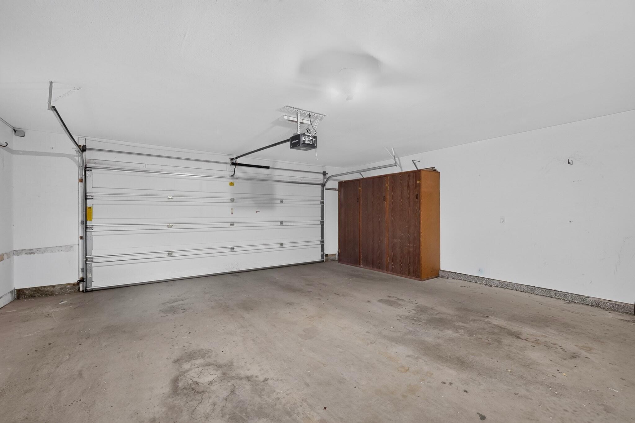 2524 Madre Drive NE