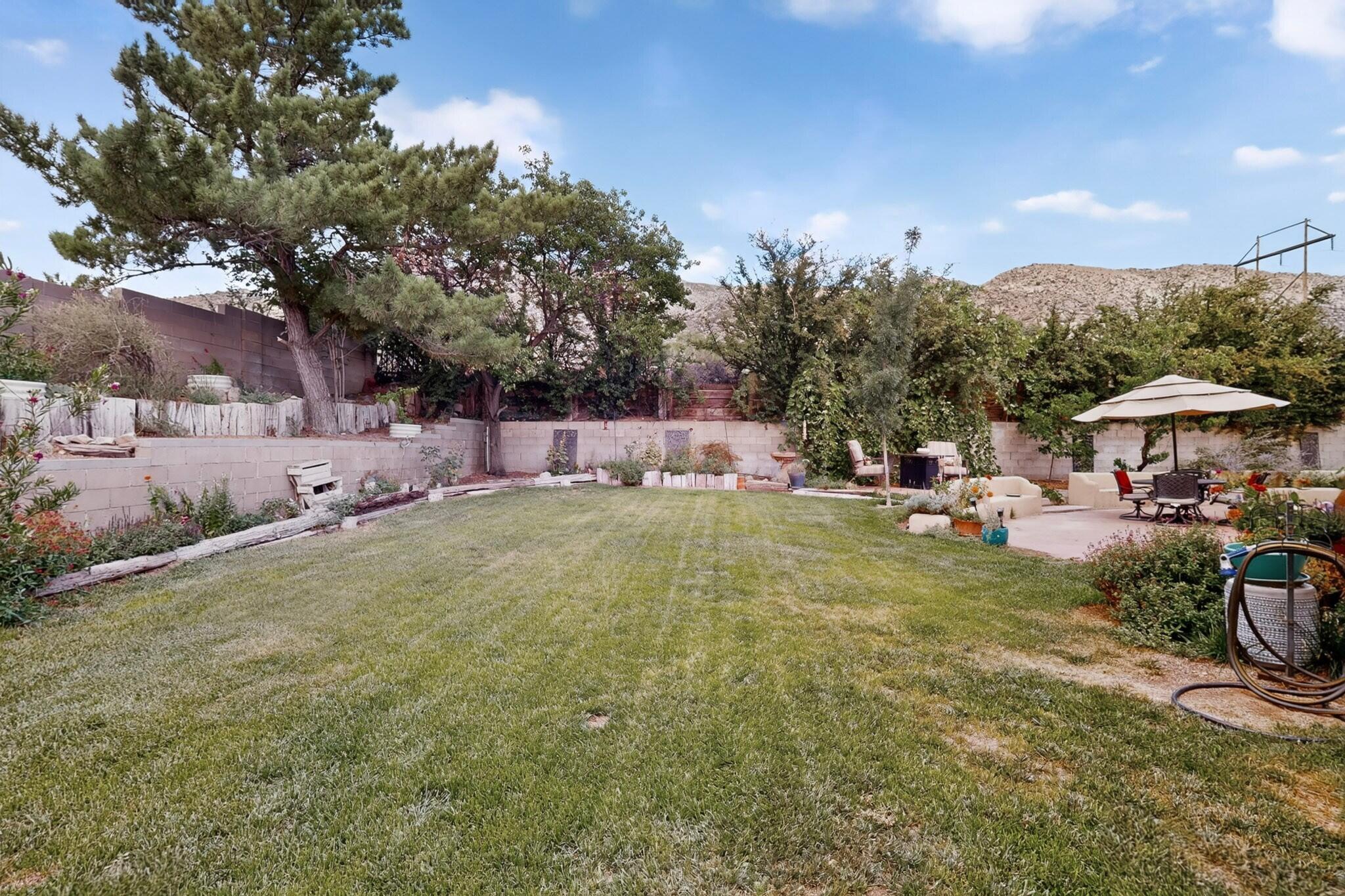 2524 Madre Drive NE