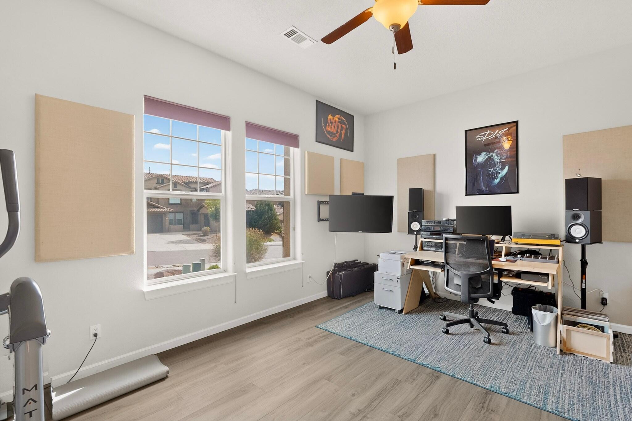 3708 Tierra Vista Place NE