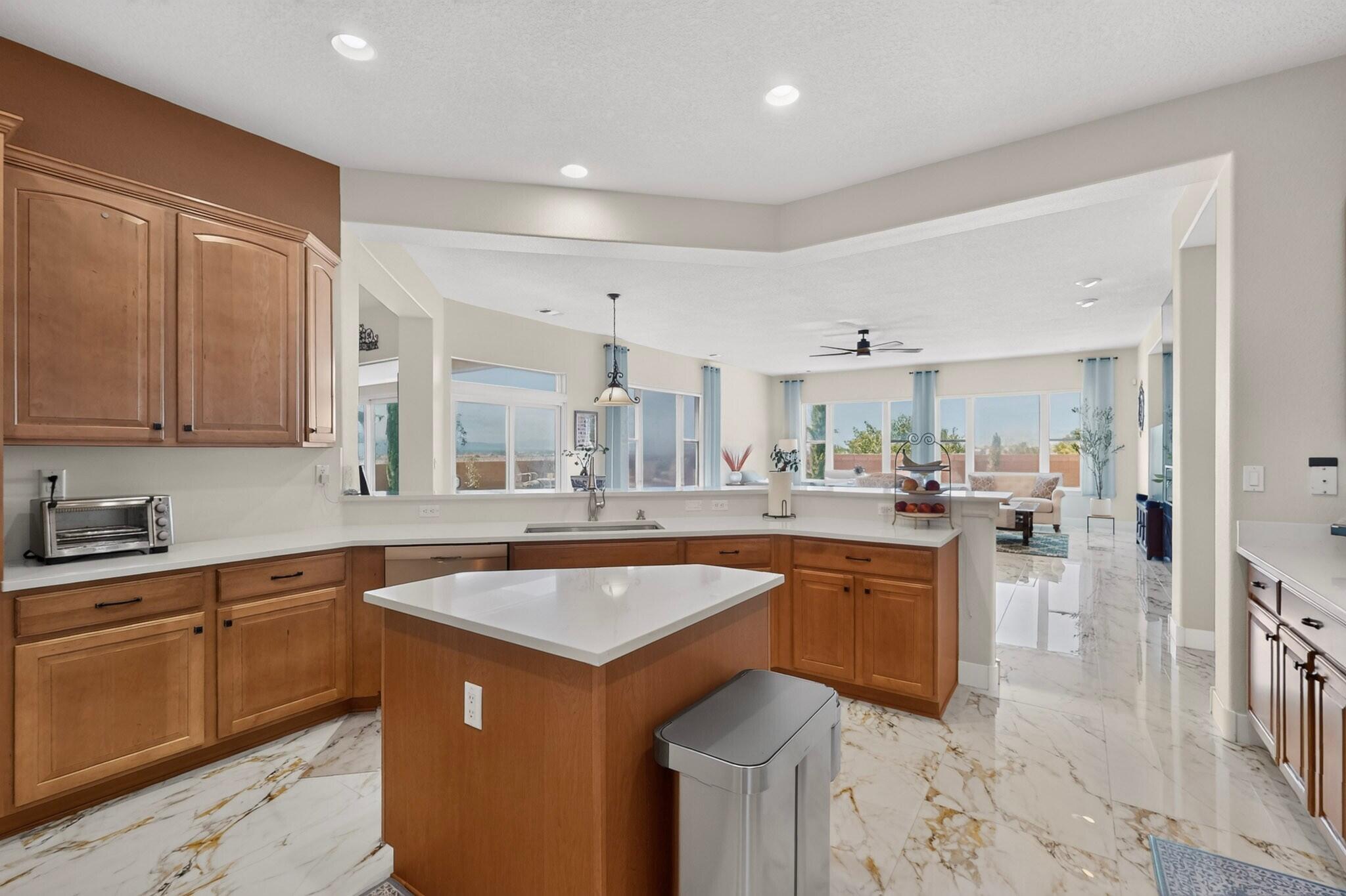 3708 Tierra Vista Place NE