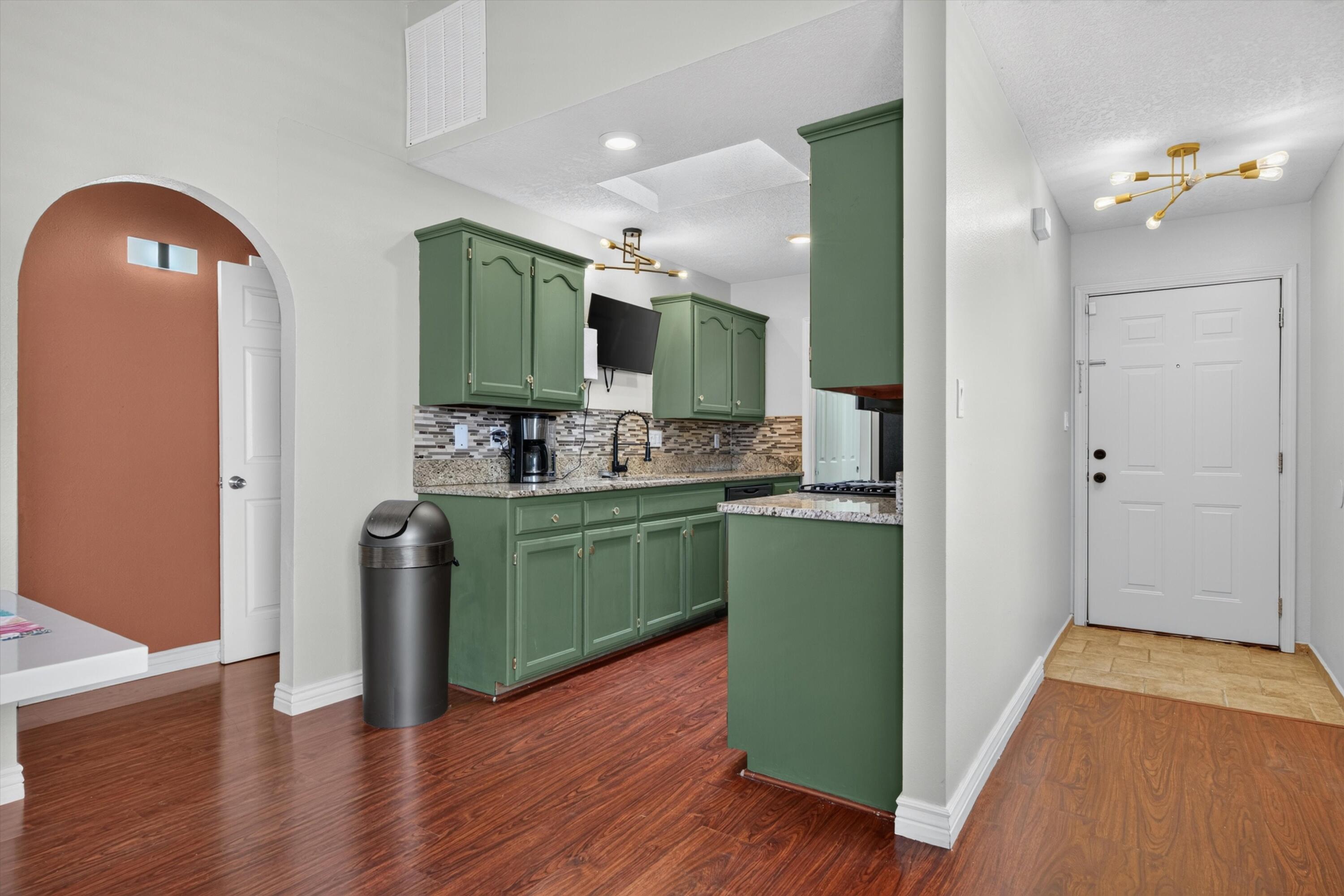 13117 Neon Avenue NE