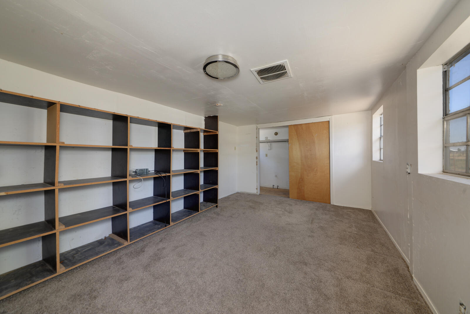71 Peralta Boulevard