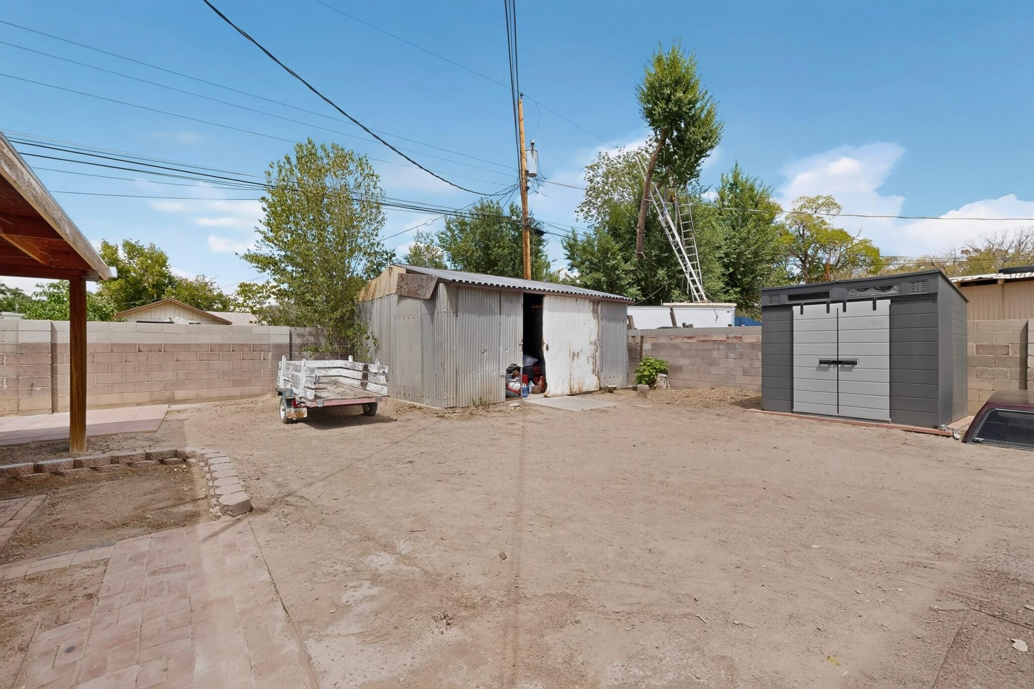 823 San Lorenzo Avenue NW