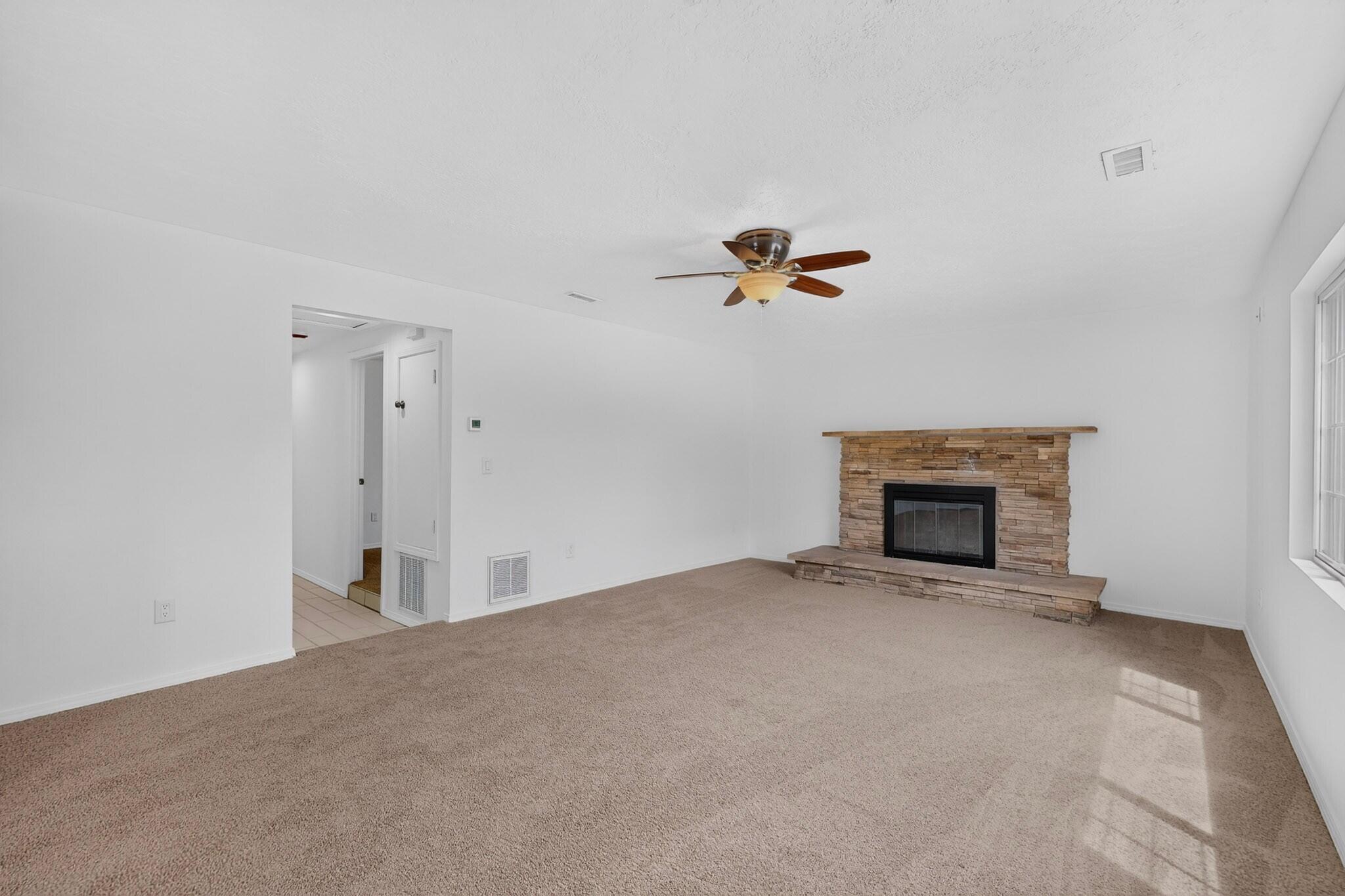 823 San Lorenzo Avenue NW