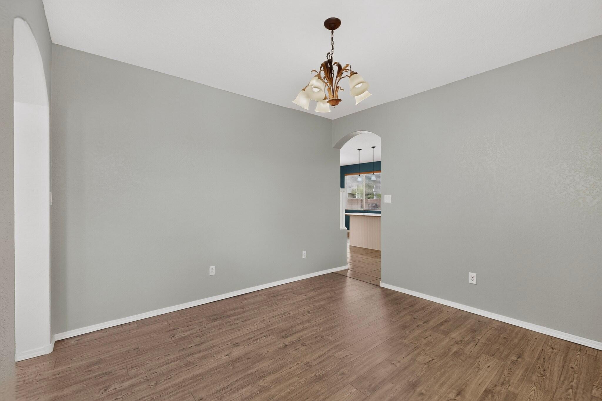 1433 Ducale Drive SE
