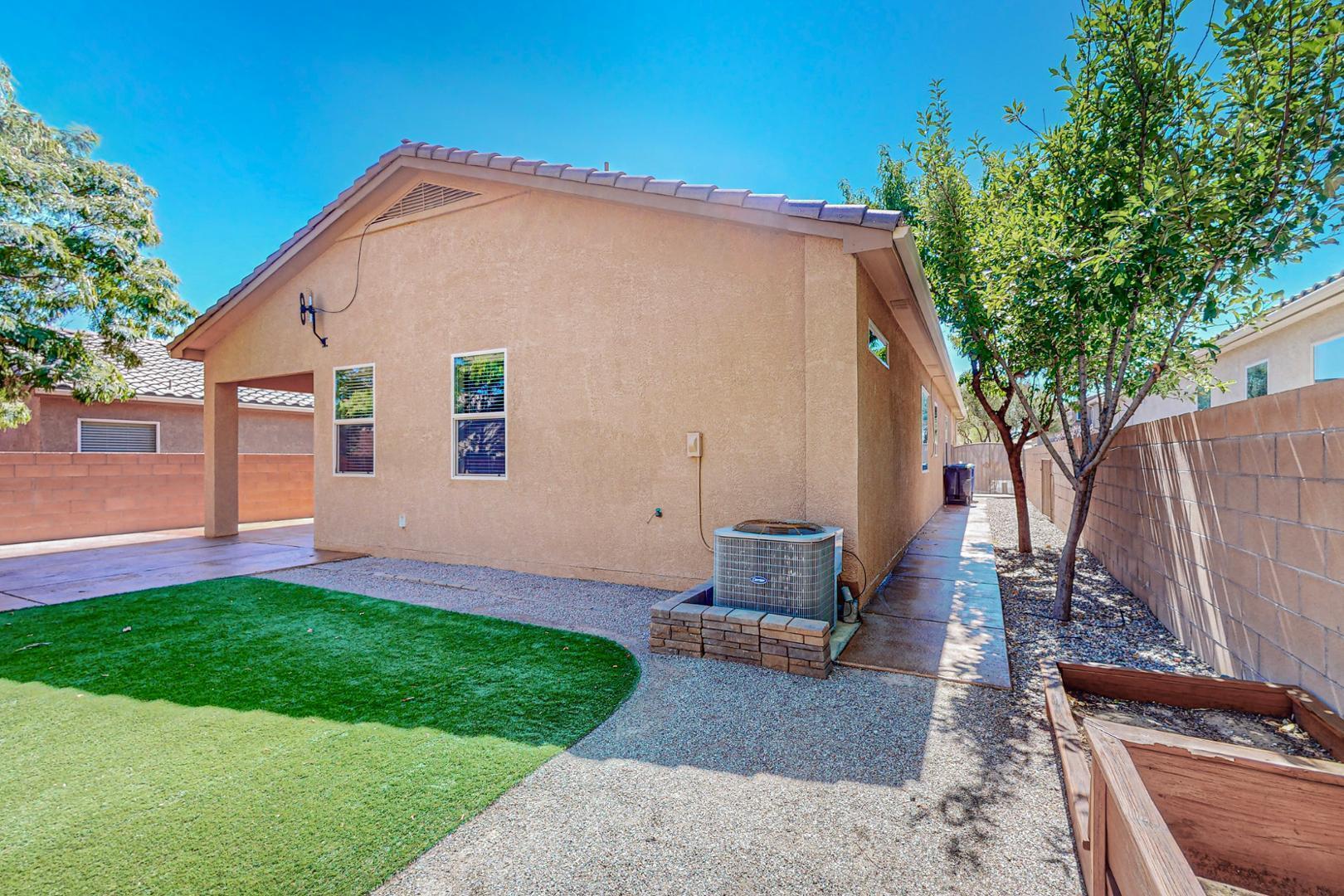 8323 Mock Heather Road NW