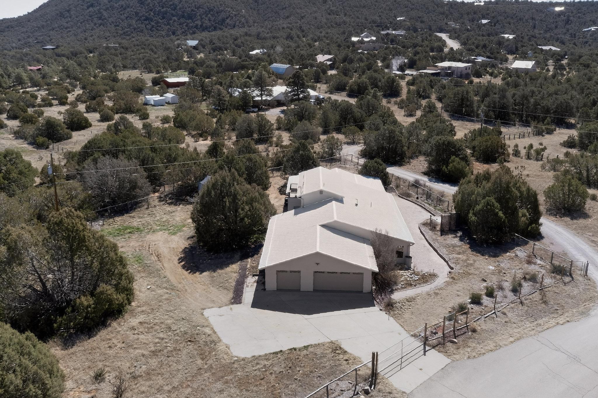 26 Juniper Hill Loop