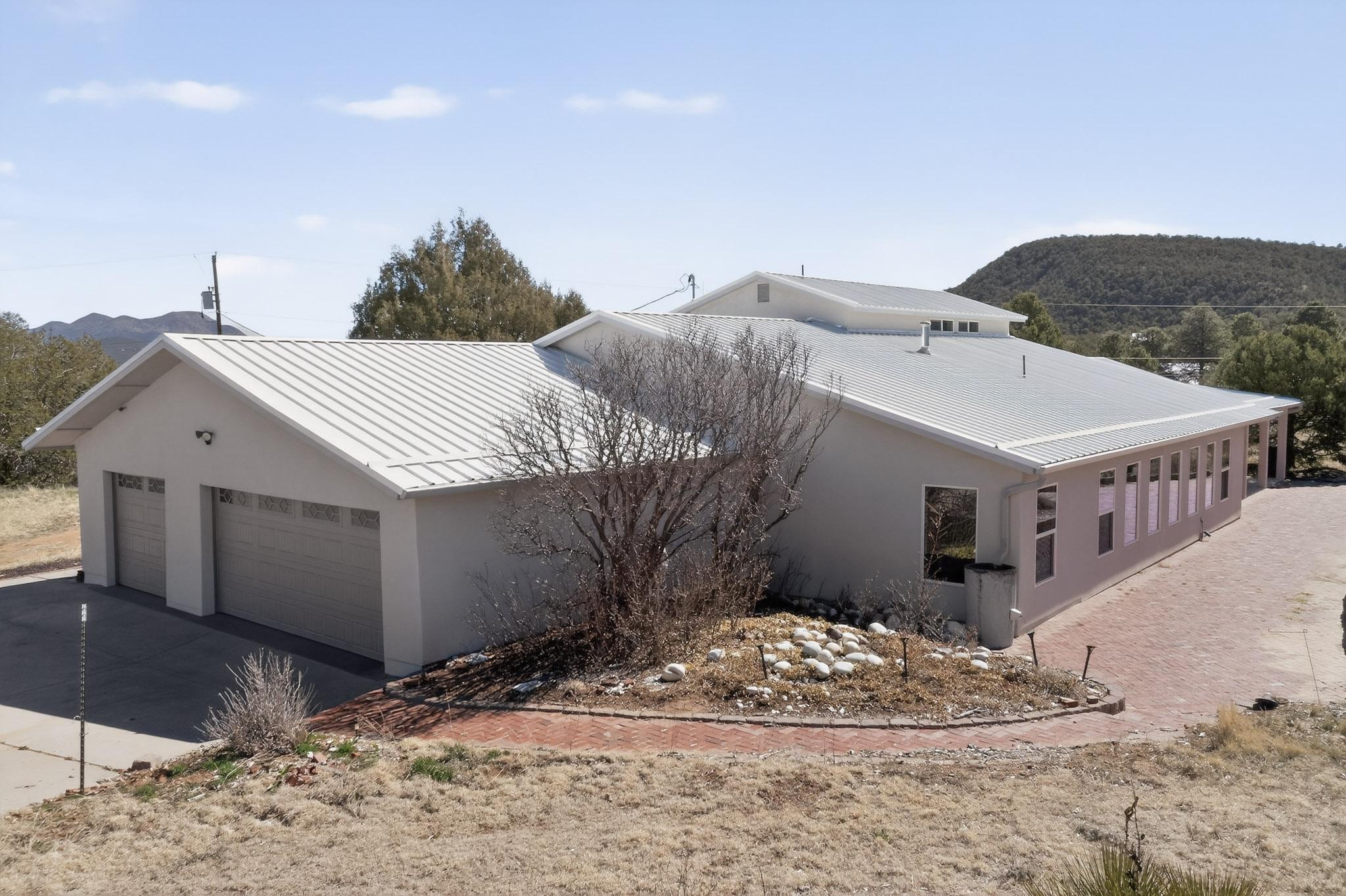 26 Juniper Hill Loop