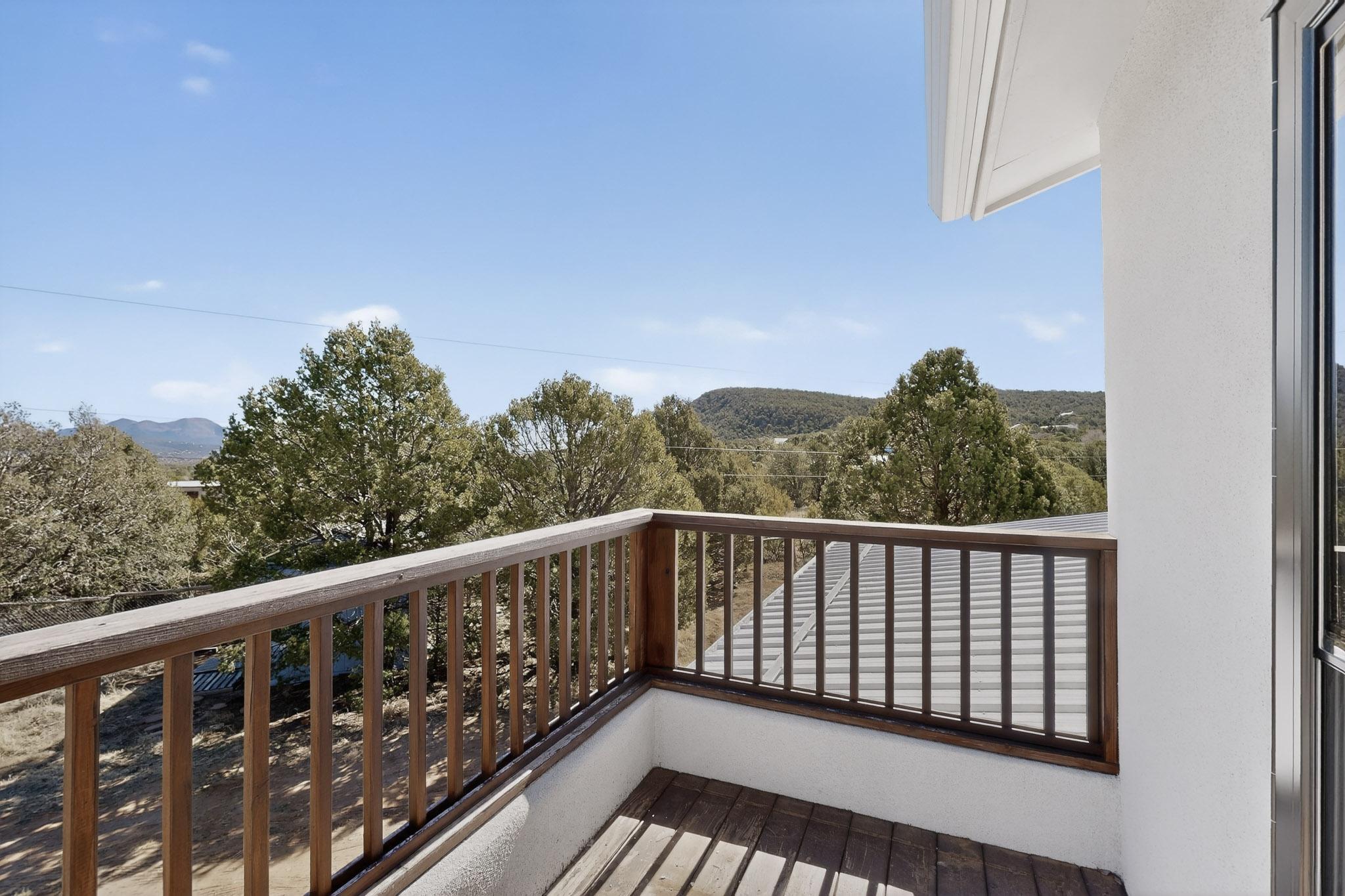 26 Juniper Hill Loop