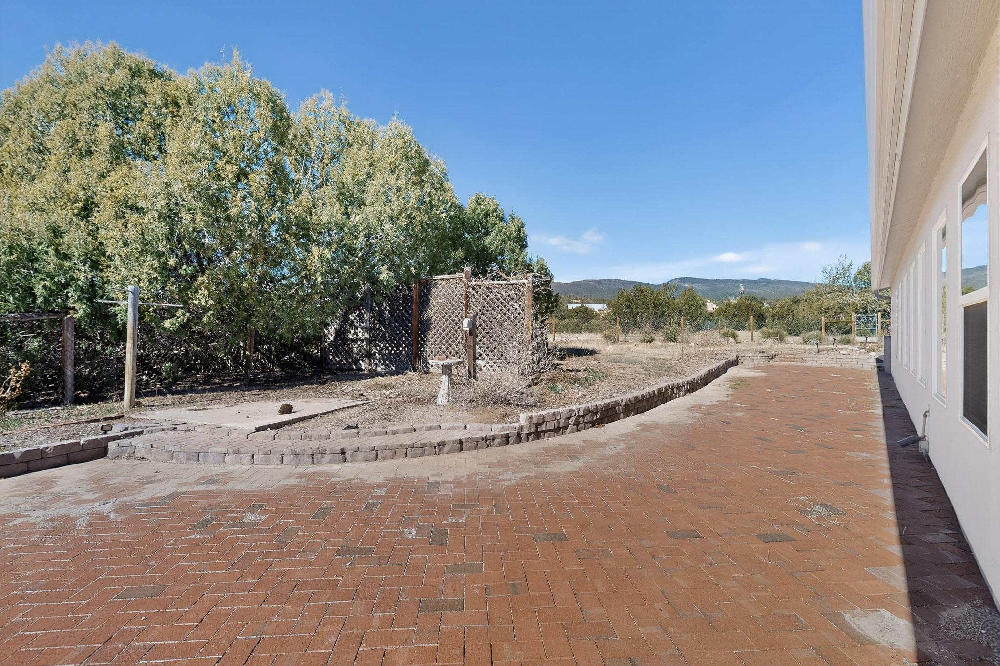 26 Juniper Hill Loop