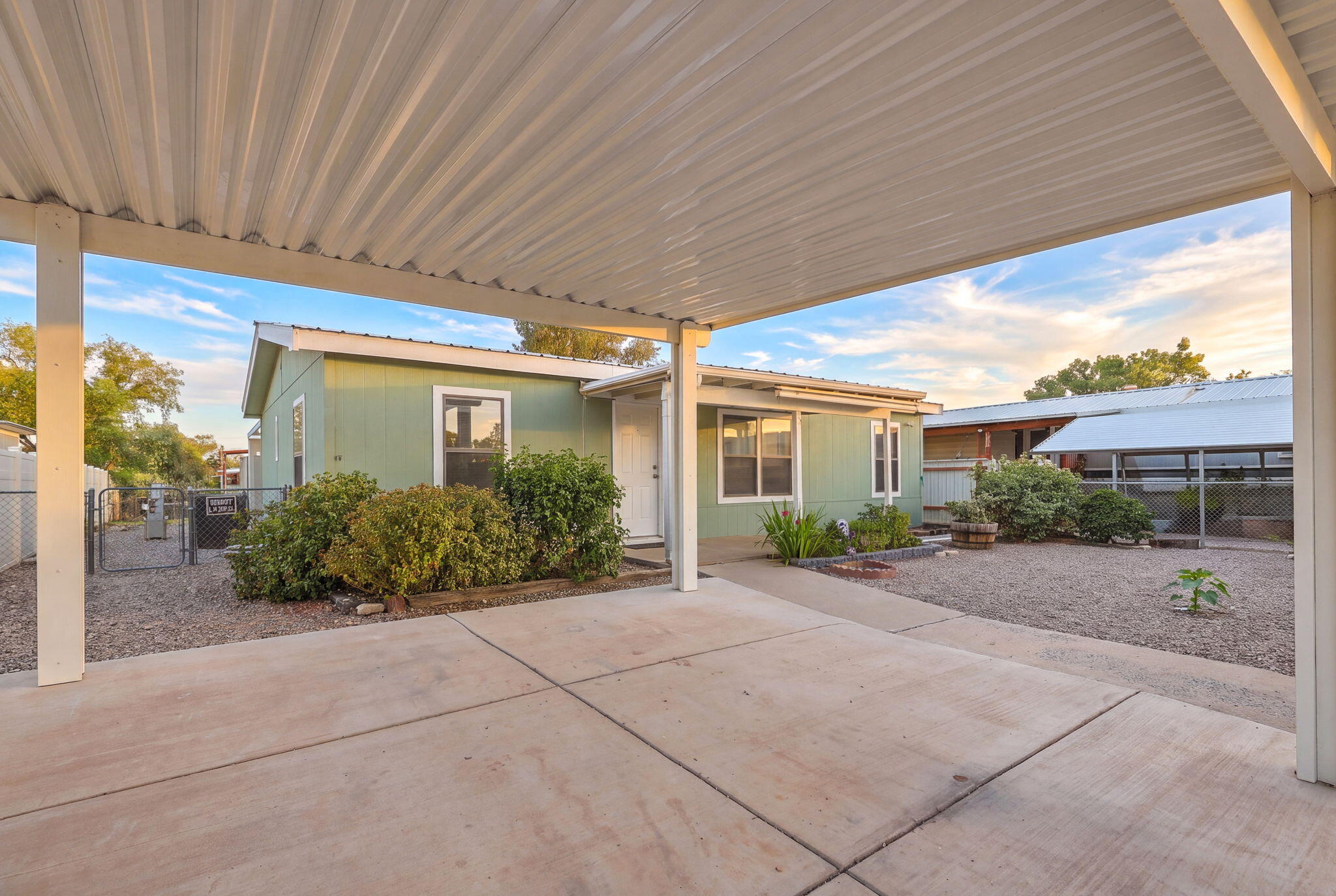 1109 Serafin Court SE