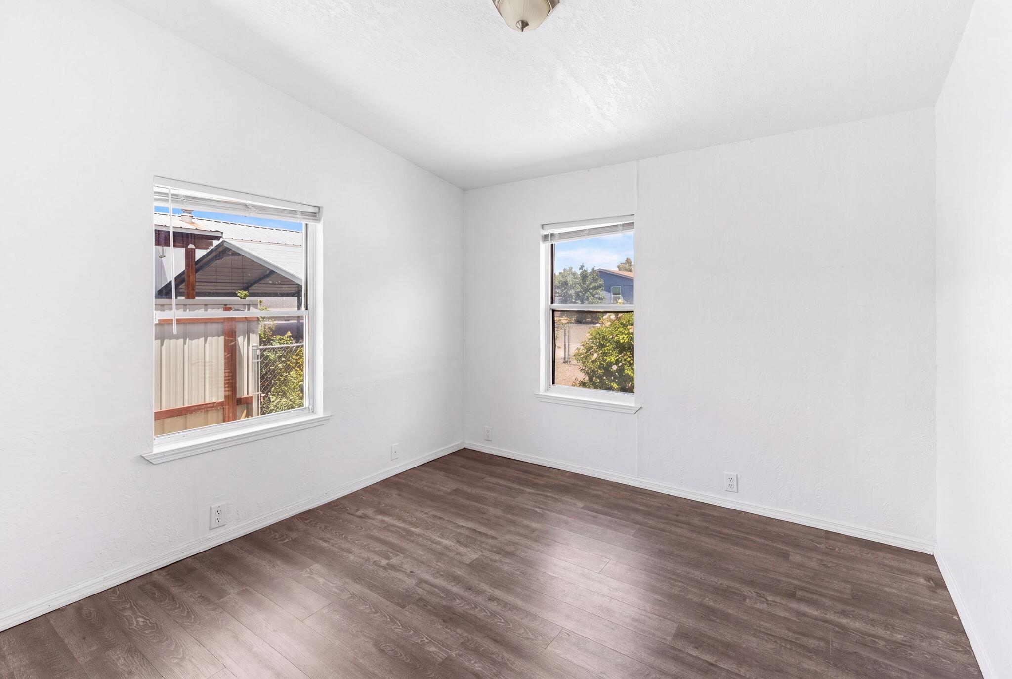 1109 Serafin Court SE