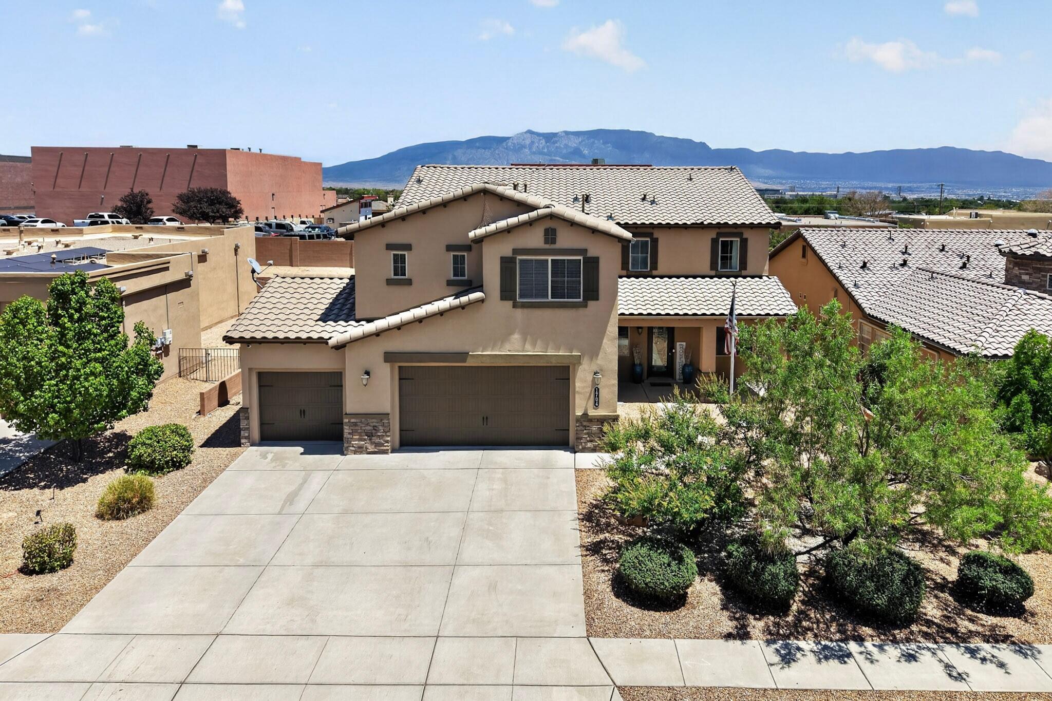 1704 Roble Drive SE