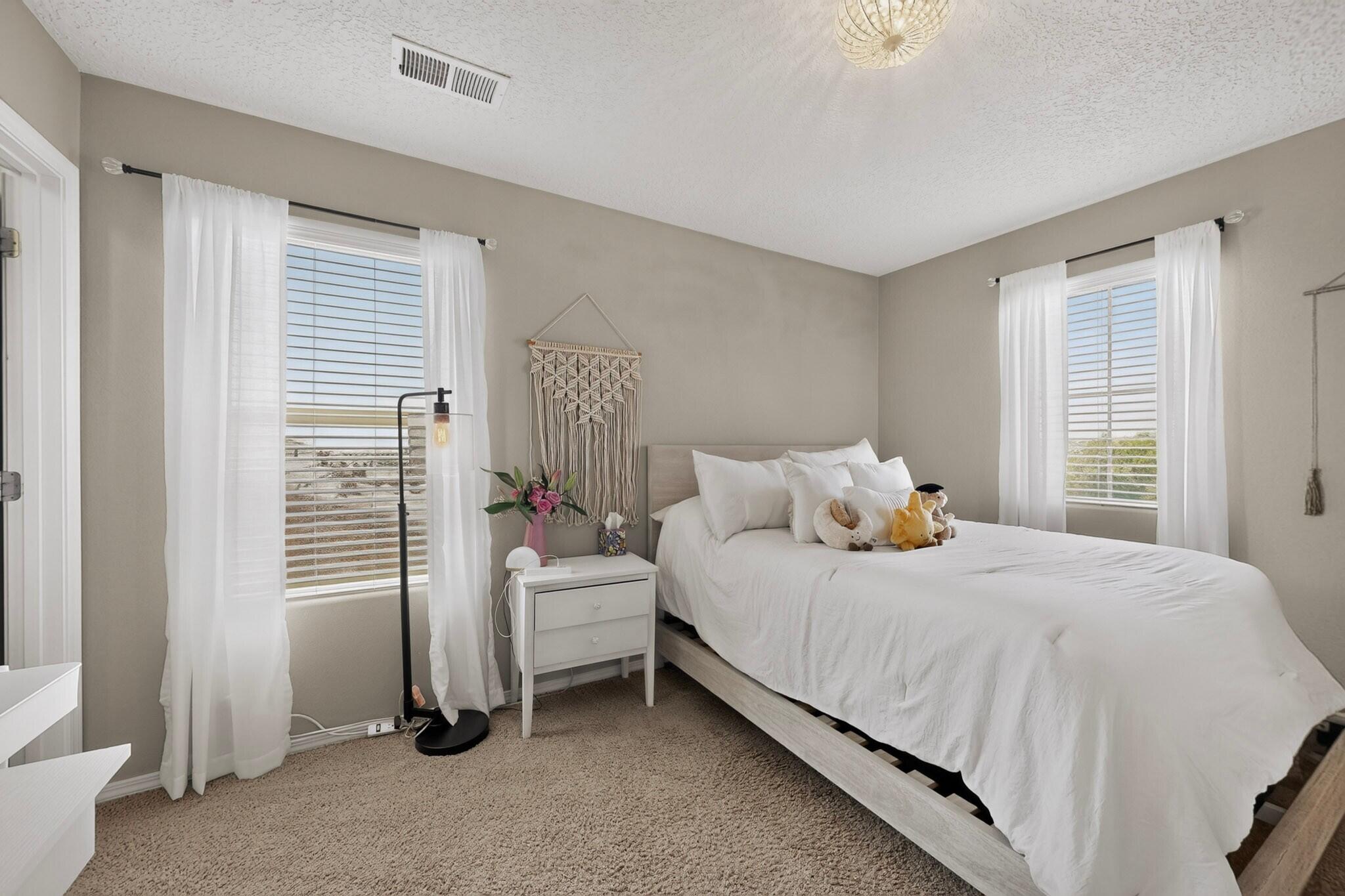 1704 Roble Drive SE