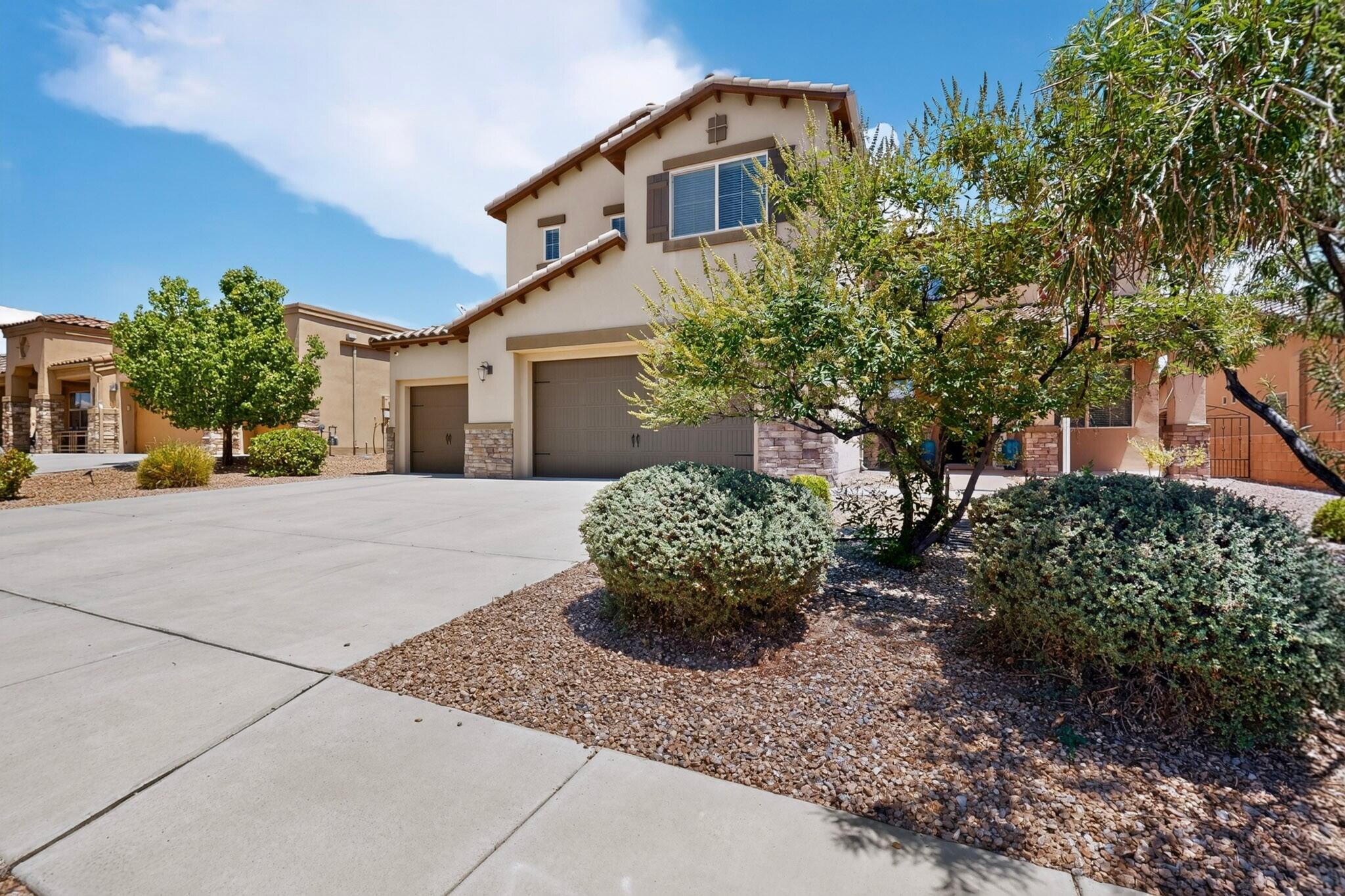 1704 Roble Drive SE