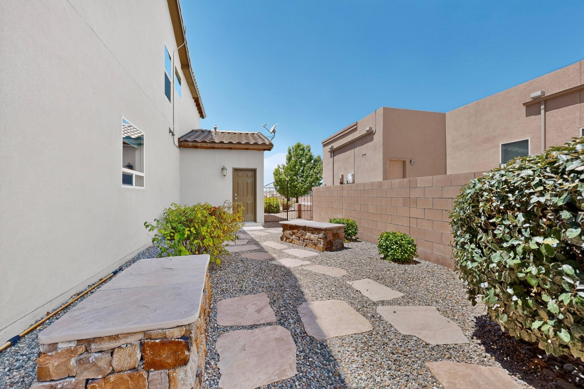 1704 Roble Drive SE