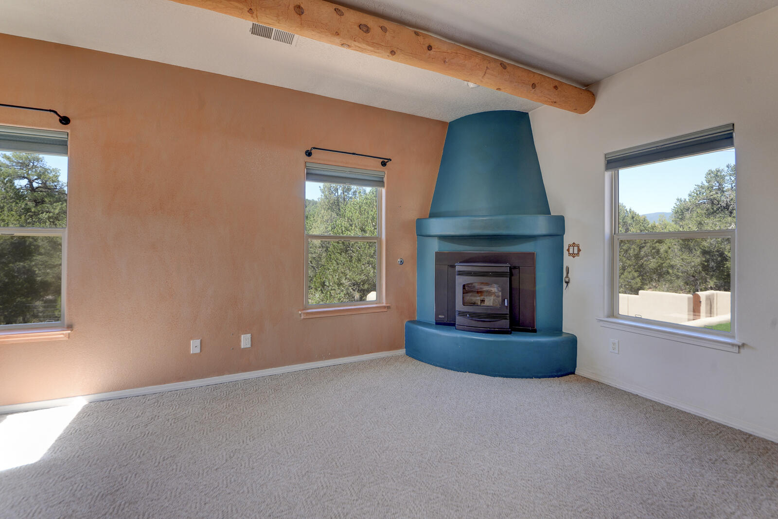 27 Forest Road