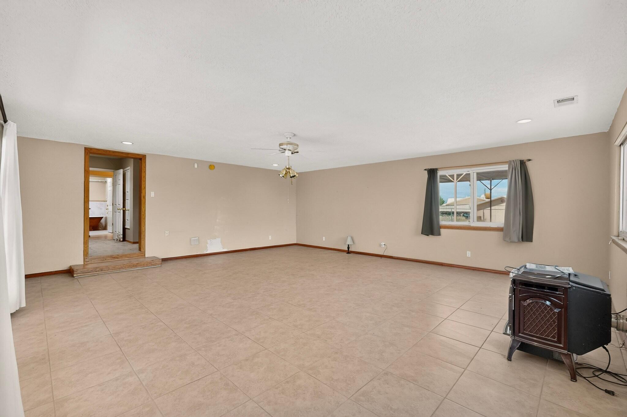 6 El Cerro Mission Place