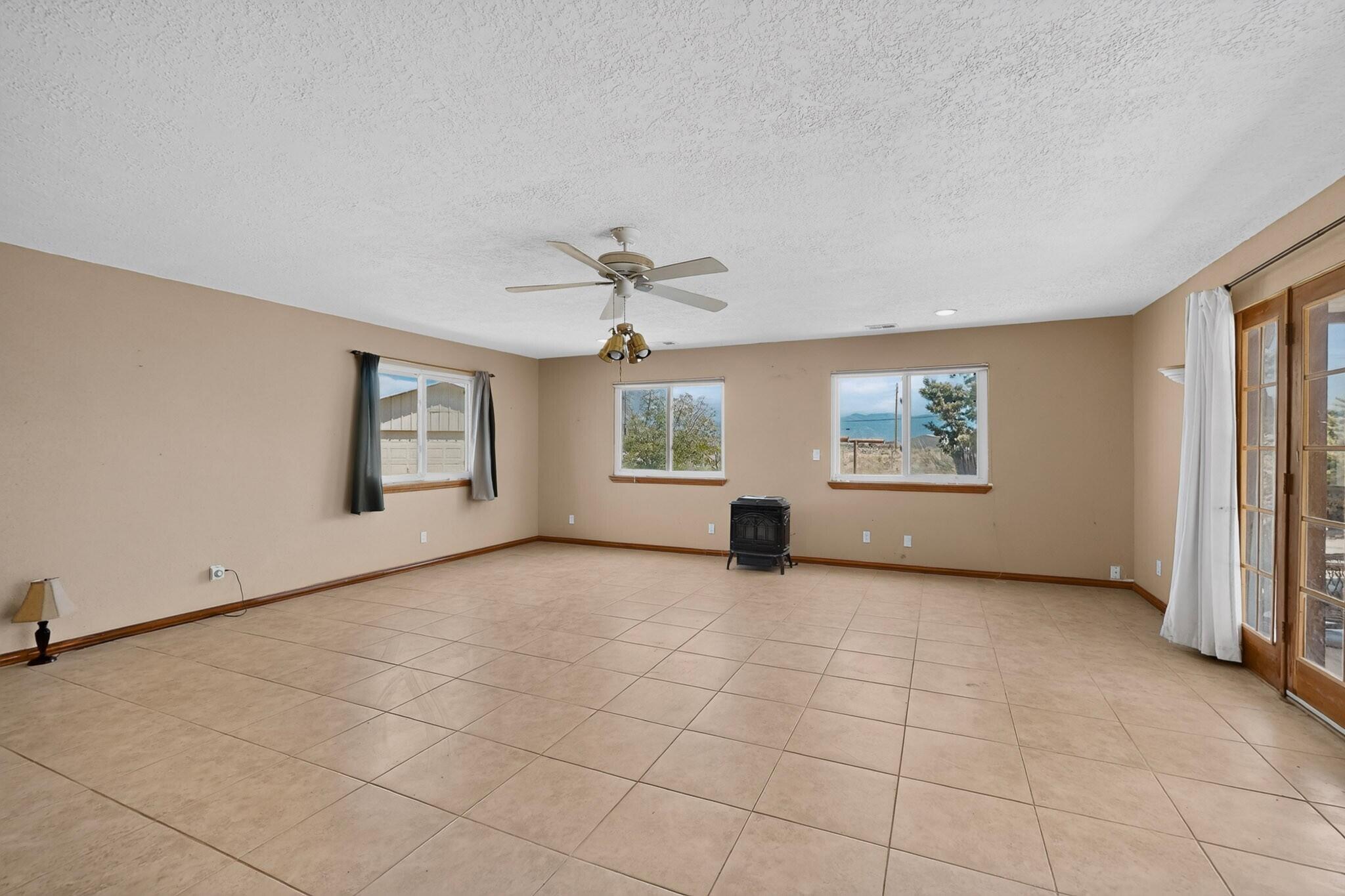 6 El Cerro Mission Place