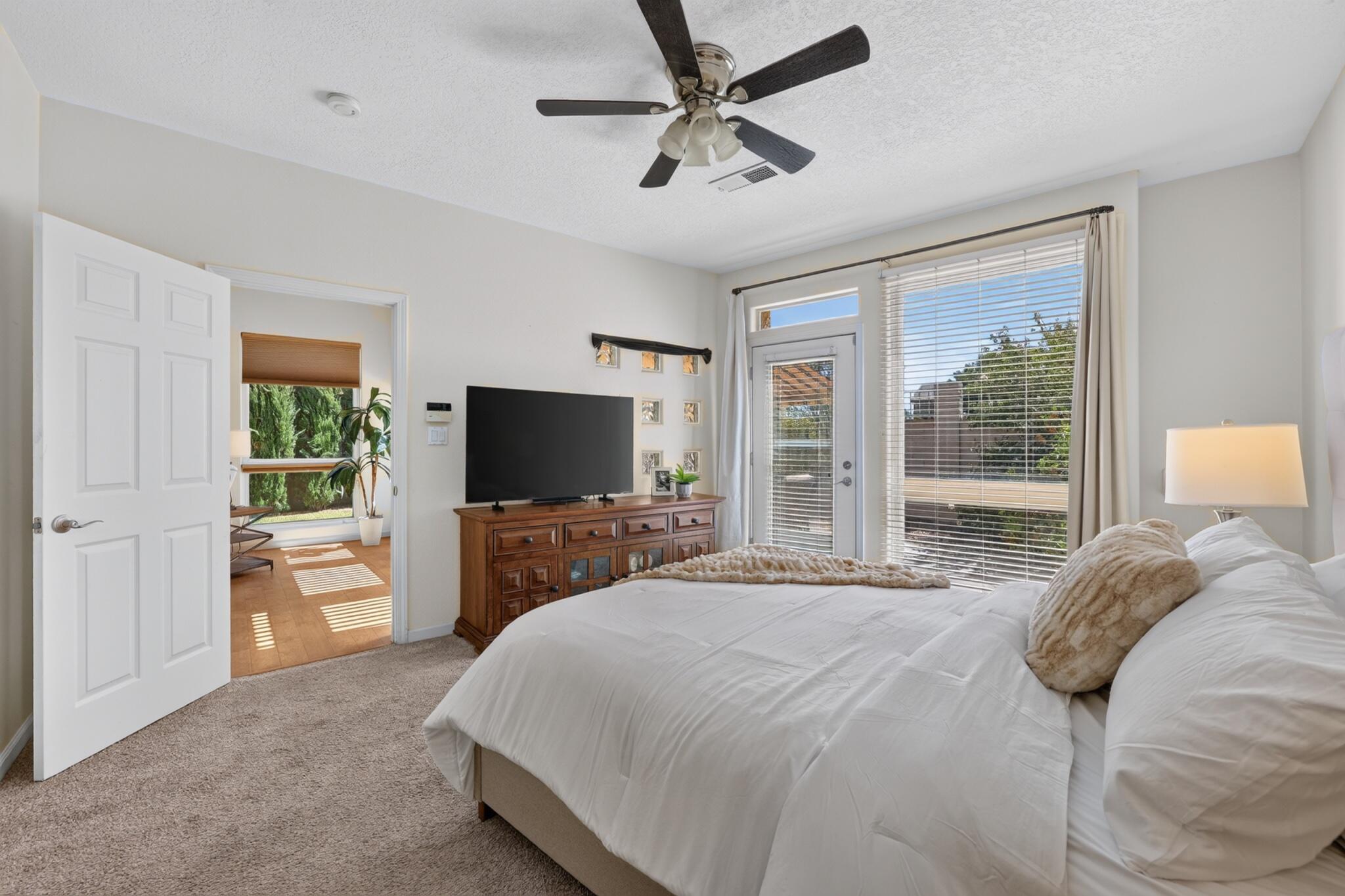 3236 Renaissance Drive SE