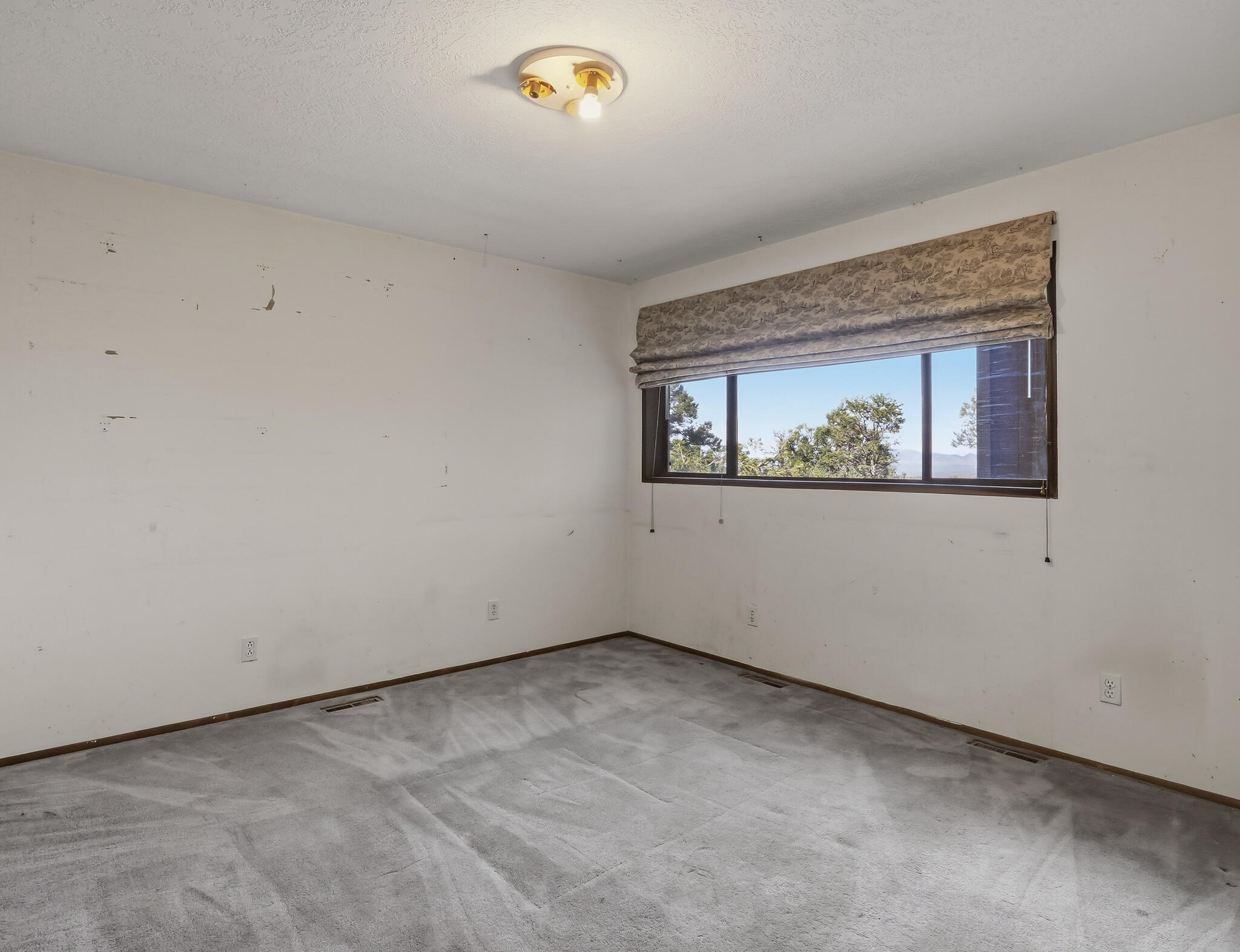 32 Sandia Park Lane