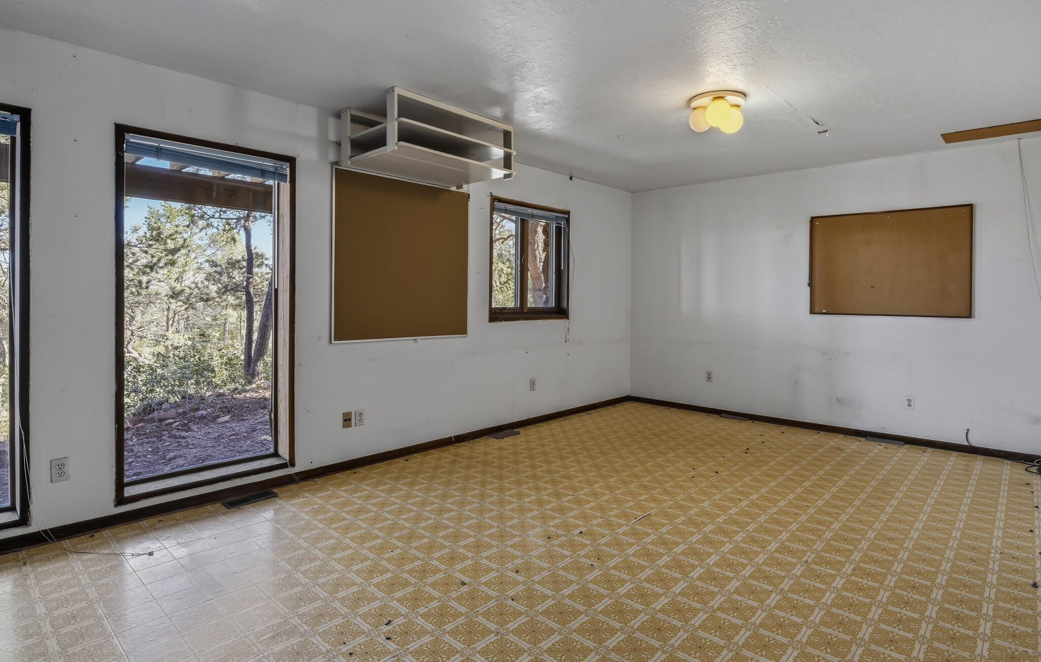 32 Sandia Park Lane