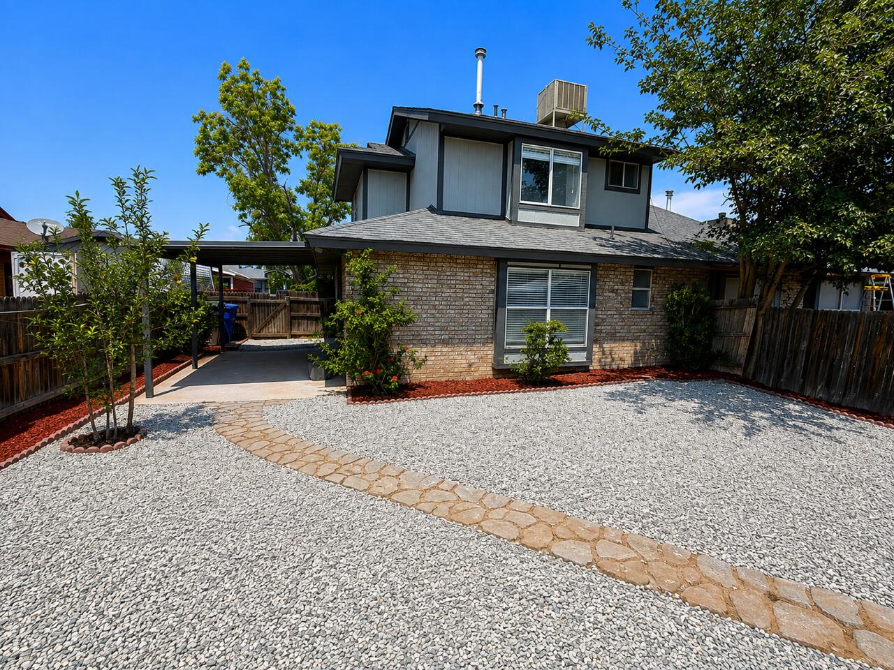 5220 Chuckwagon Trail NW