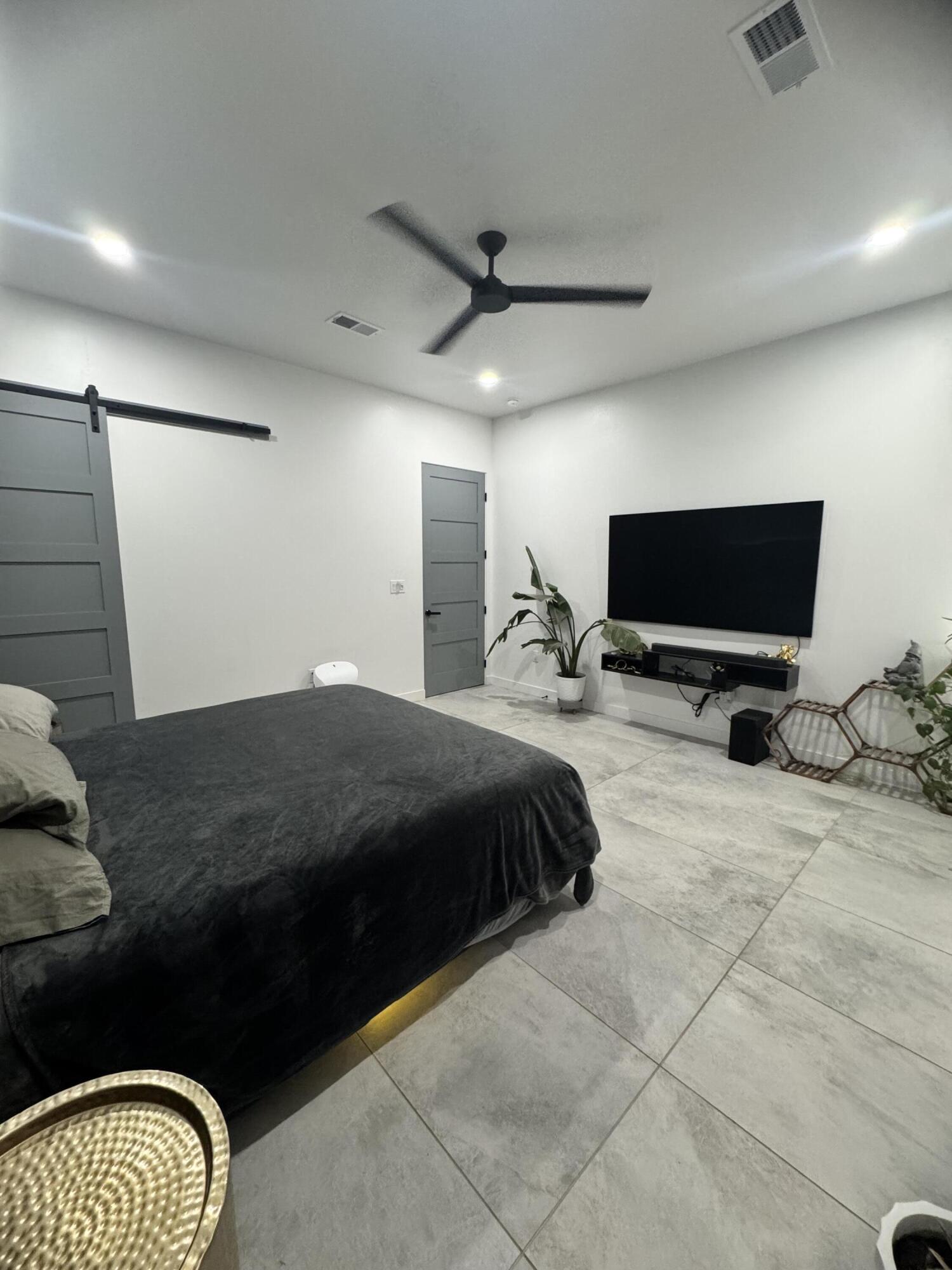 816 Villa Road SE