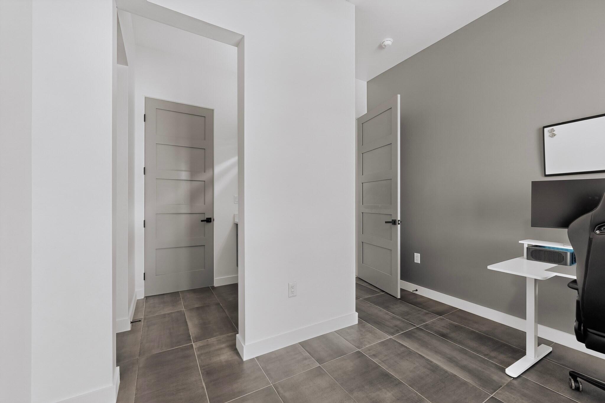 816 Villa Road SE