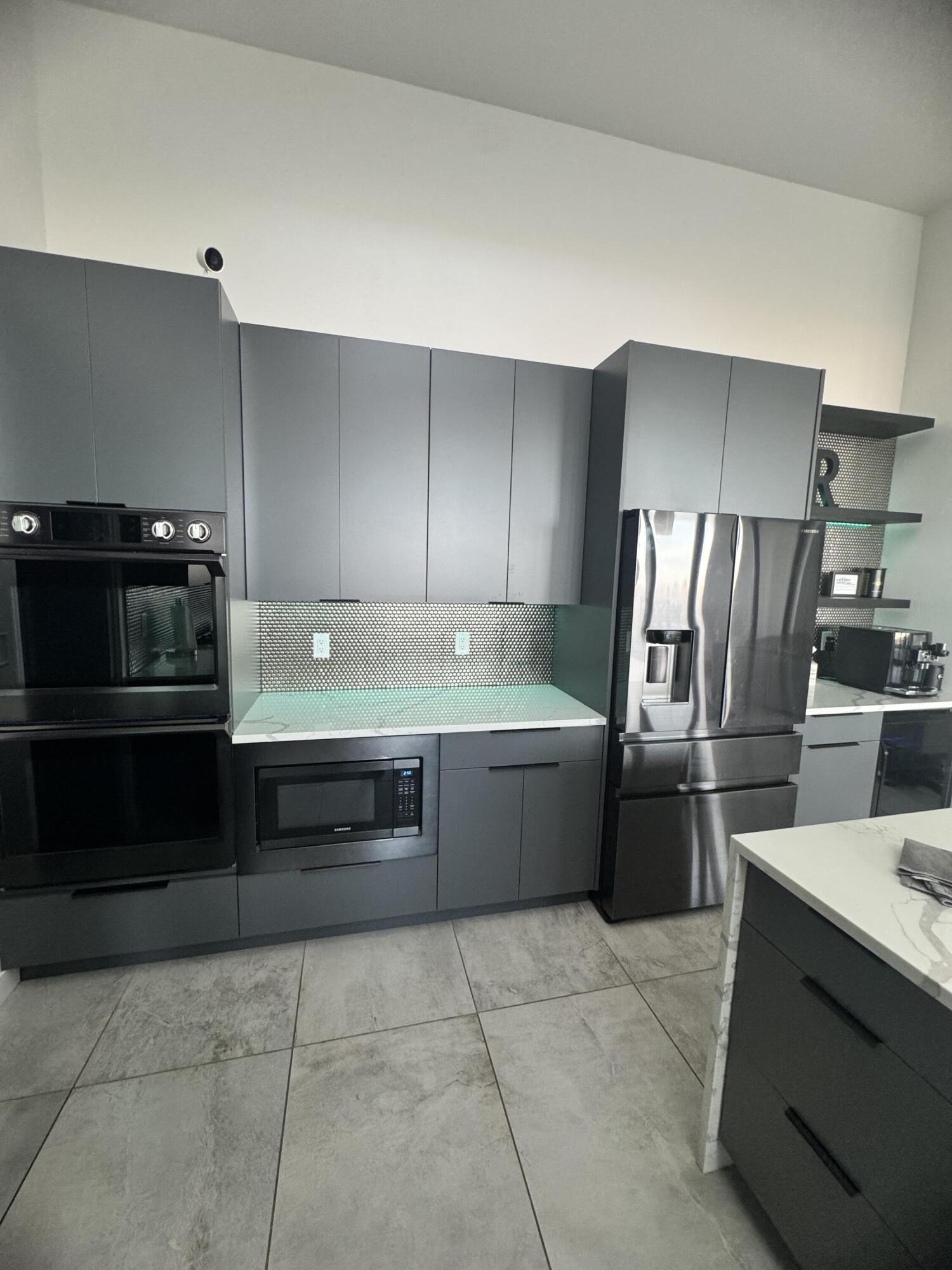 816 Villa Road SE