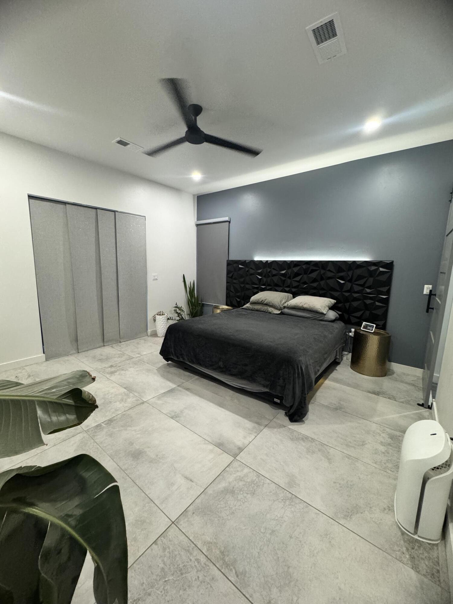 816 Villa Road SE