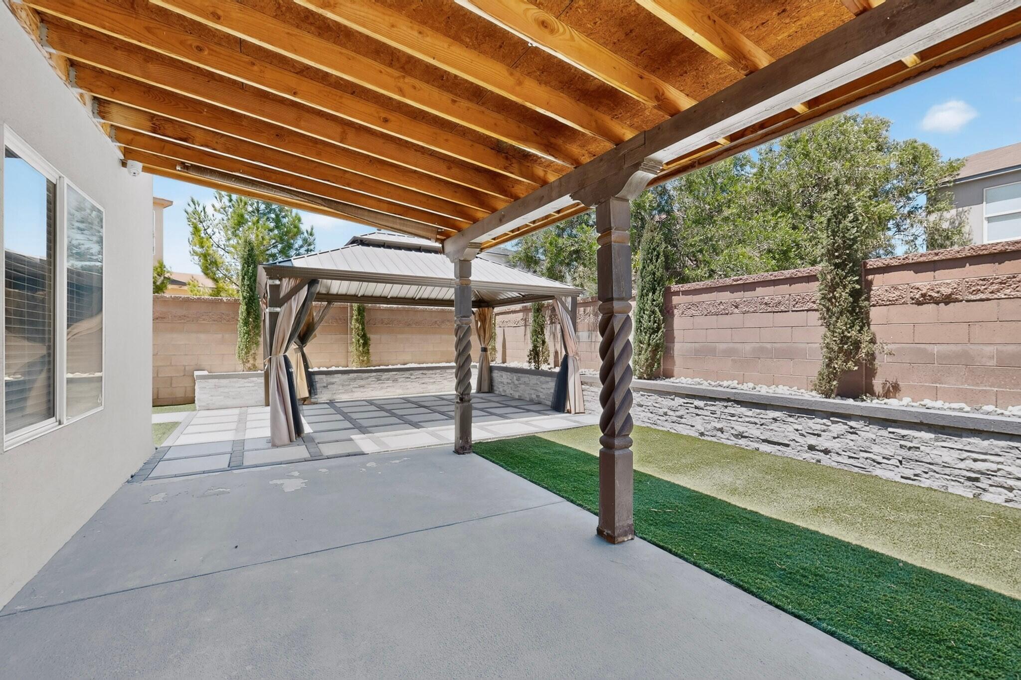 437 Luminoso Drive NW