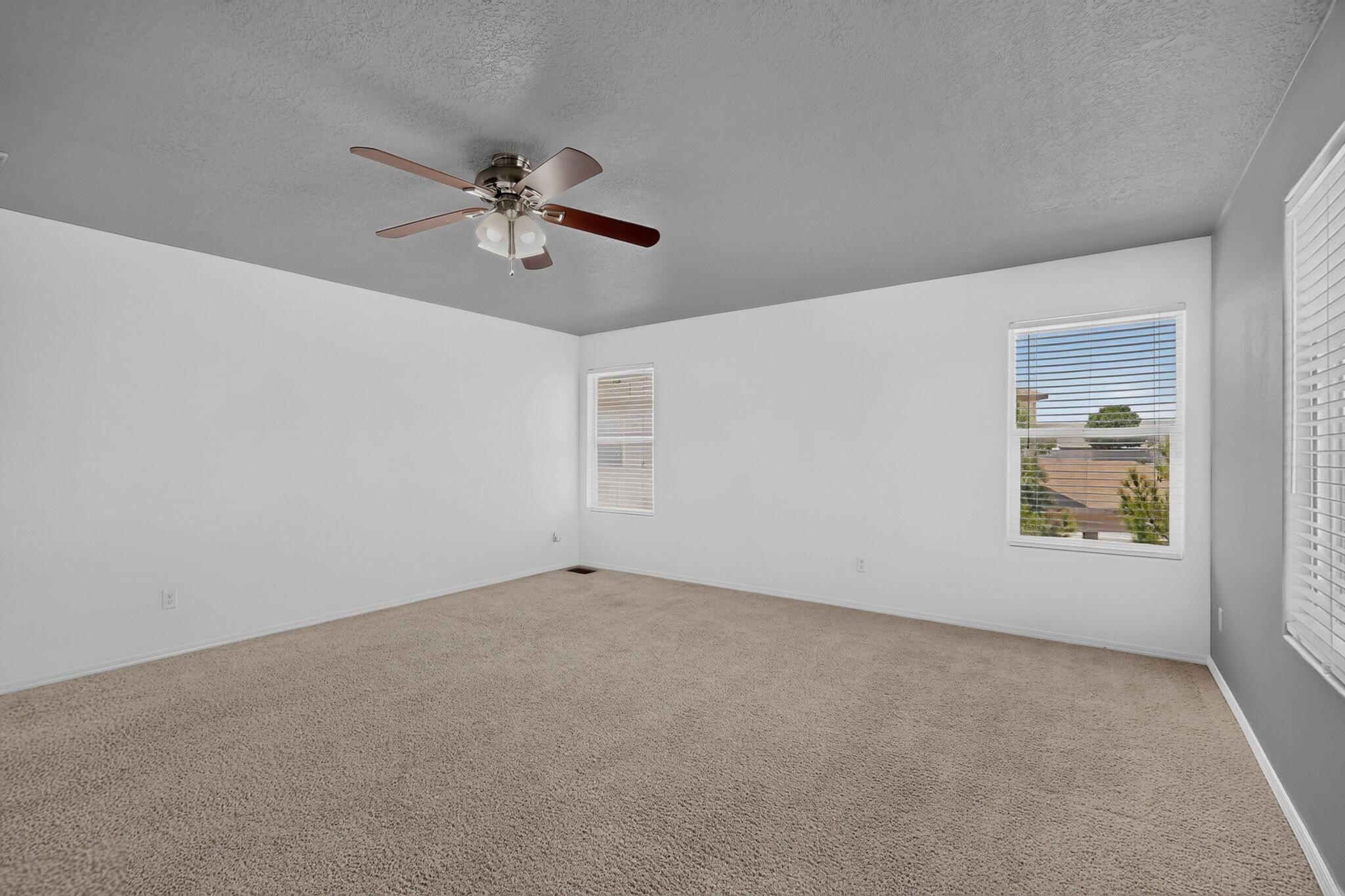 437 Luminoso Drive NW