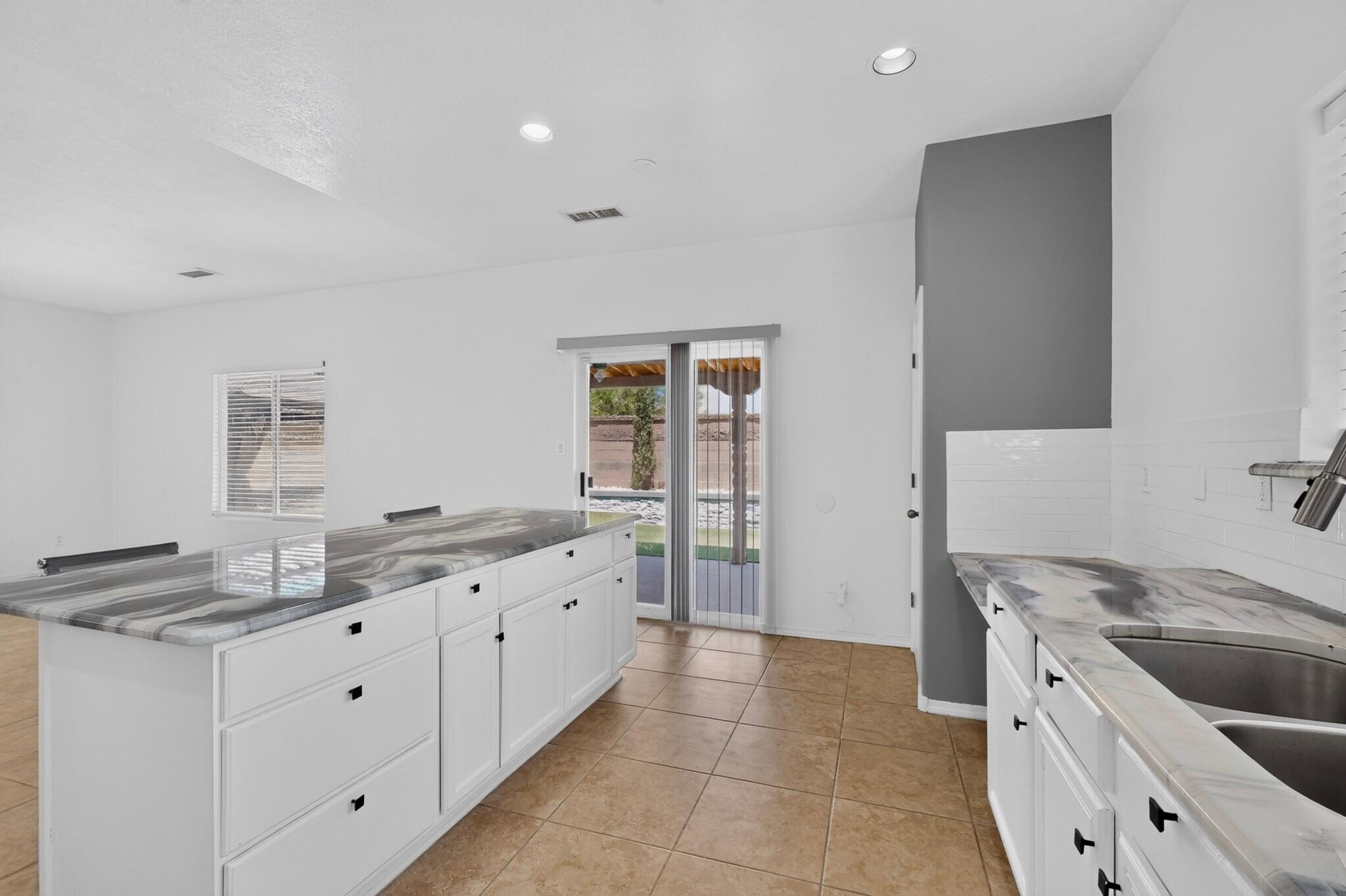 437 Luminoso Drive NW