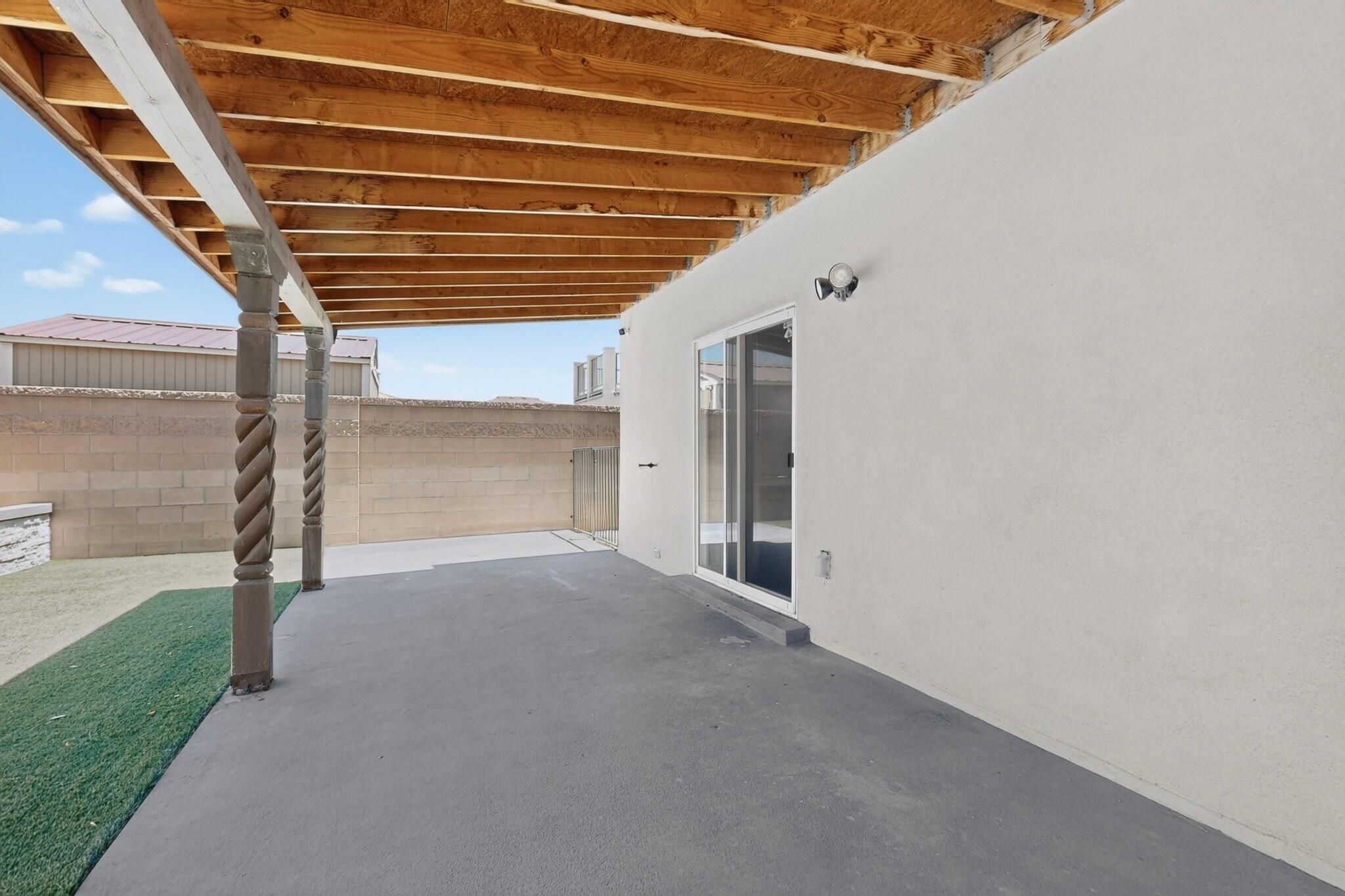 437 Luminoso Drive NW