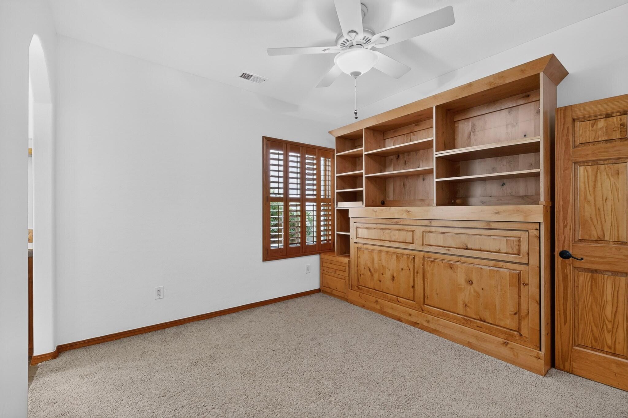 236 Anna Maria Place SW