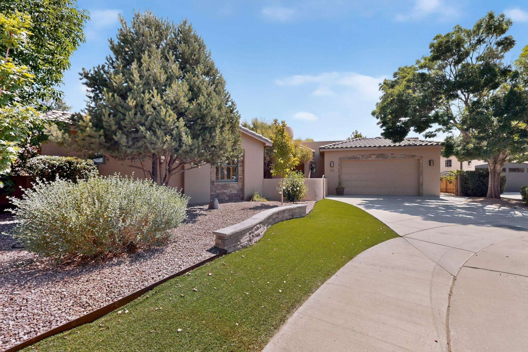 236 Anna Maria Place SW