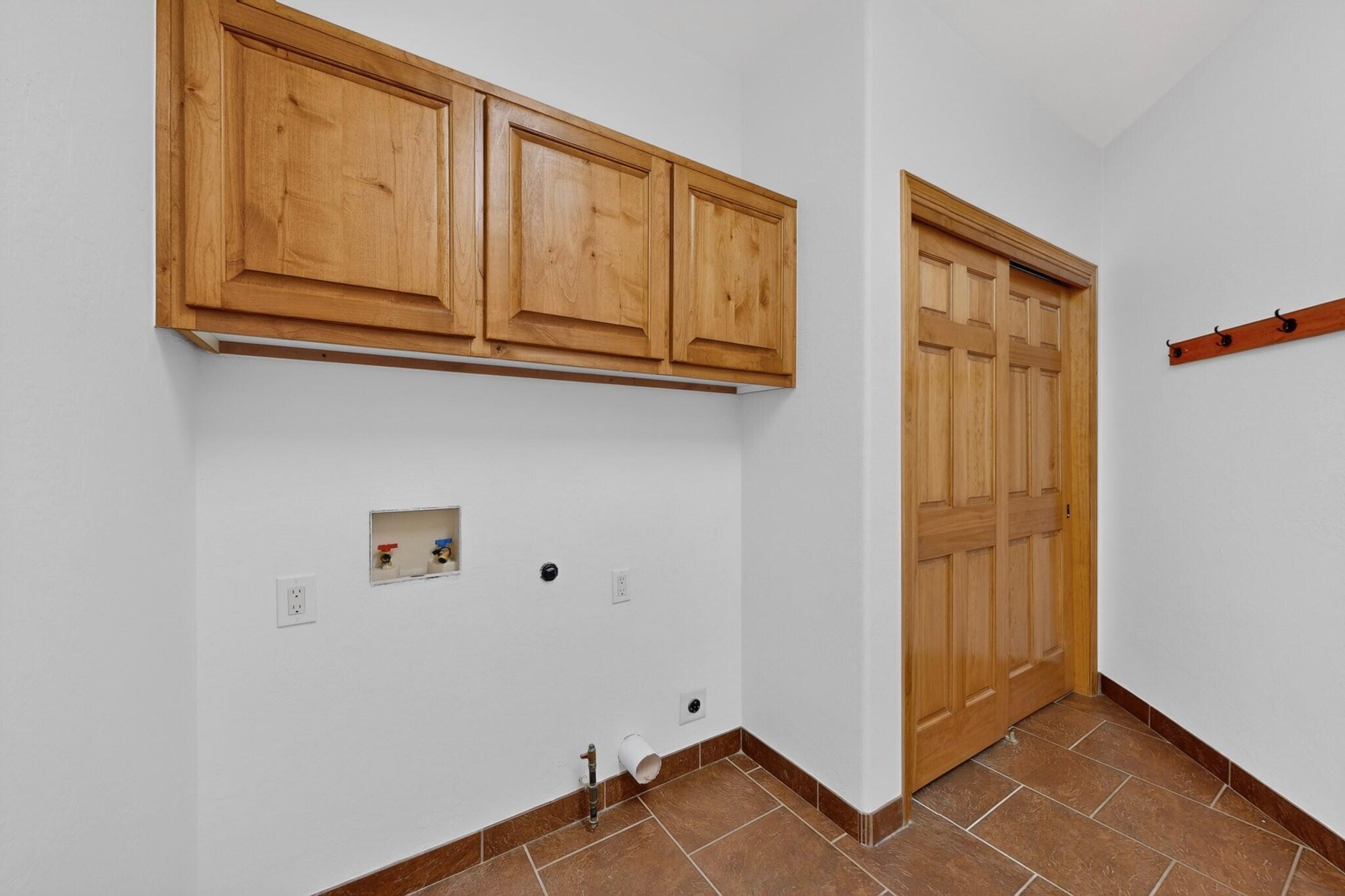 236 Anna Maria Place SW