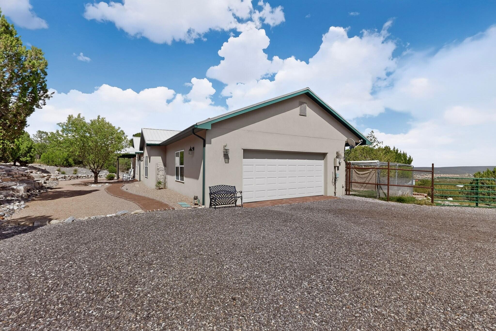 97 Sandia Mountain Ranch Drive
