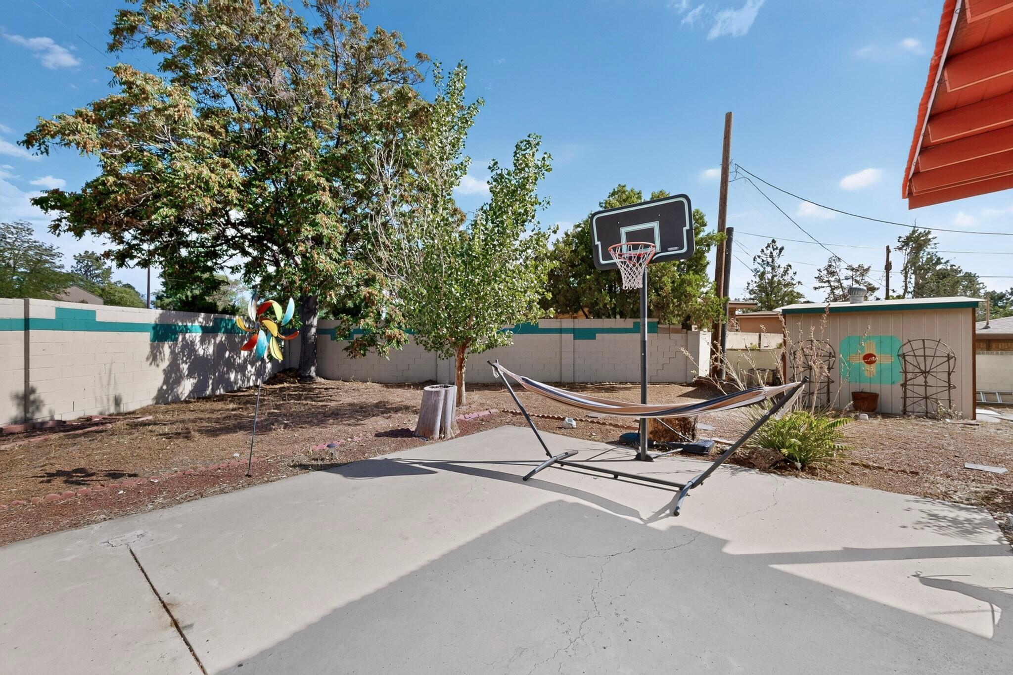 8316 Dellwood Road NE