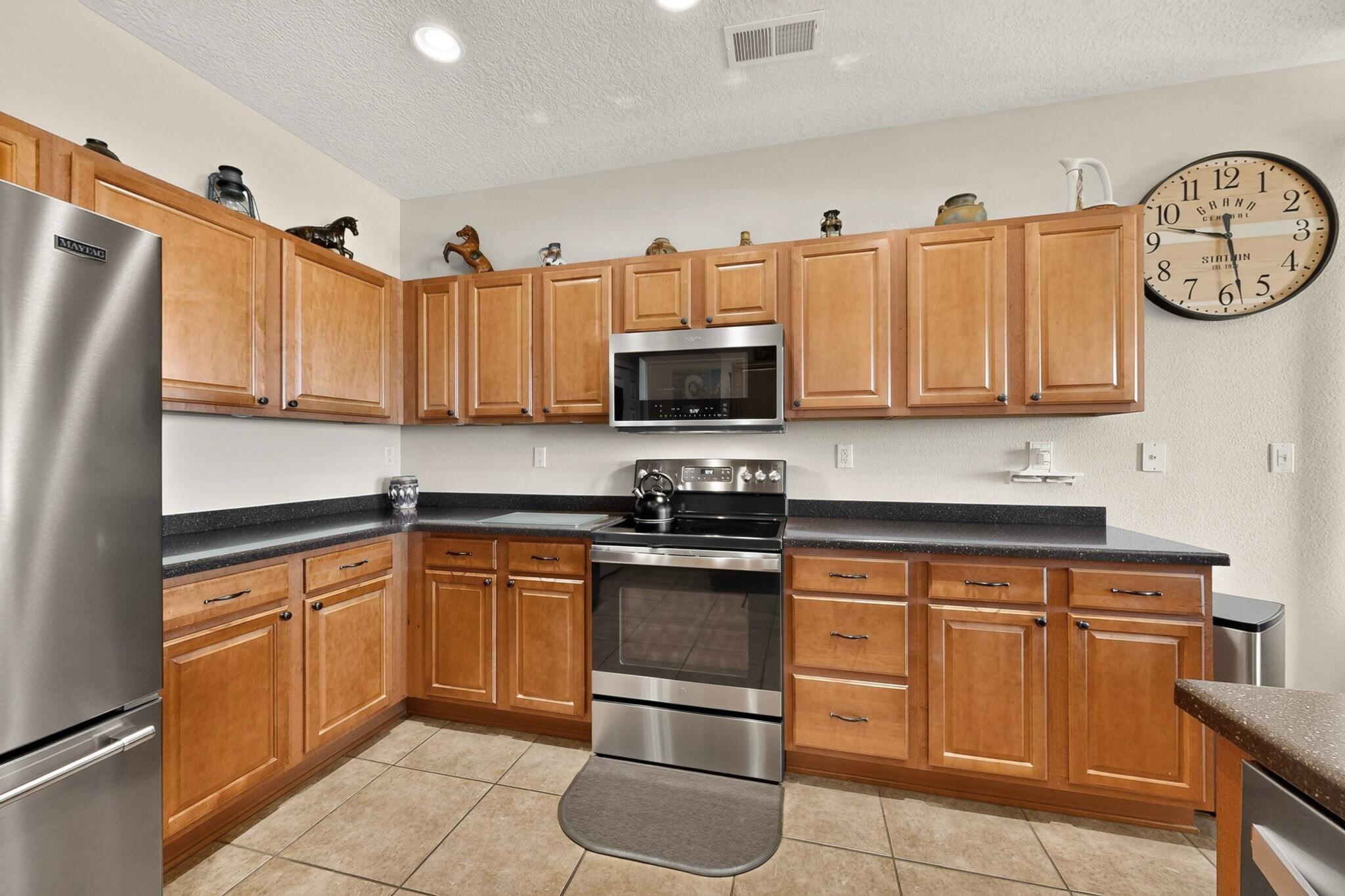 10215 Ventana Oeste Drive NW