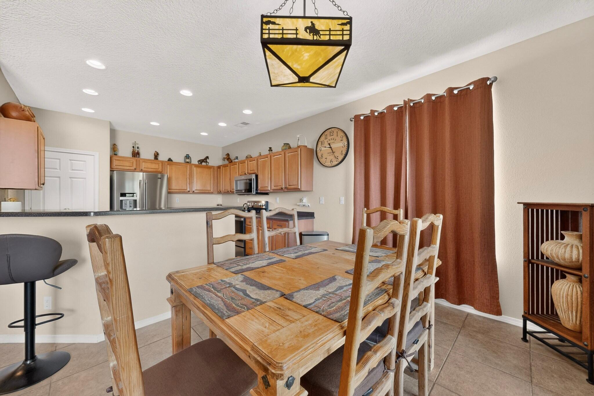 10215 Ventana Oeste Drive NW