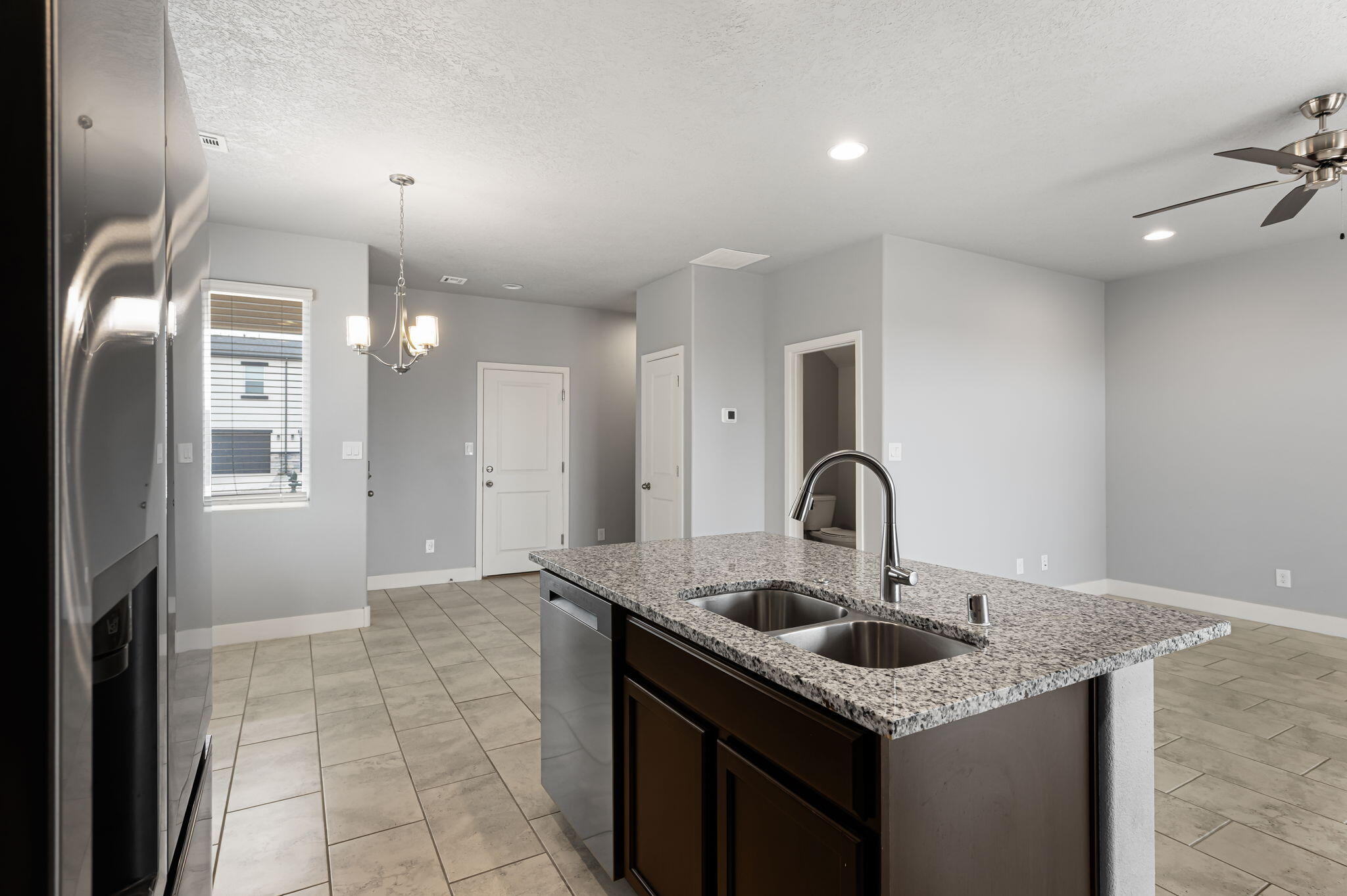 396 Pecos Loop SE