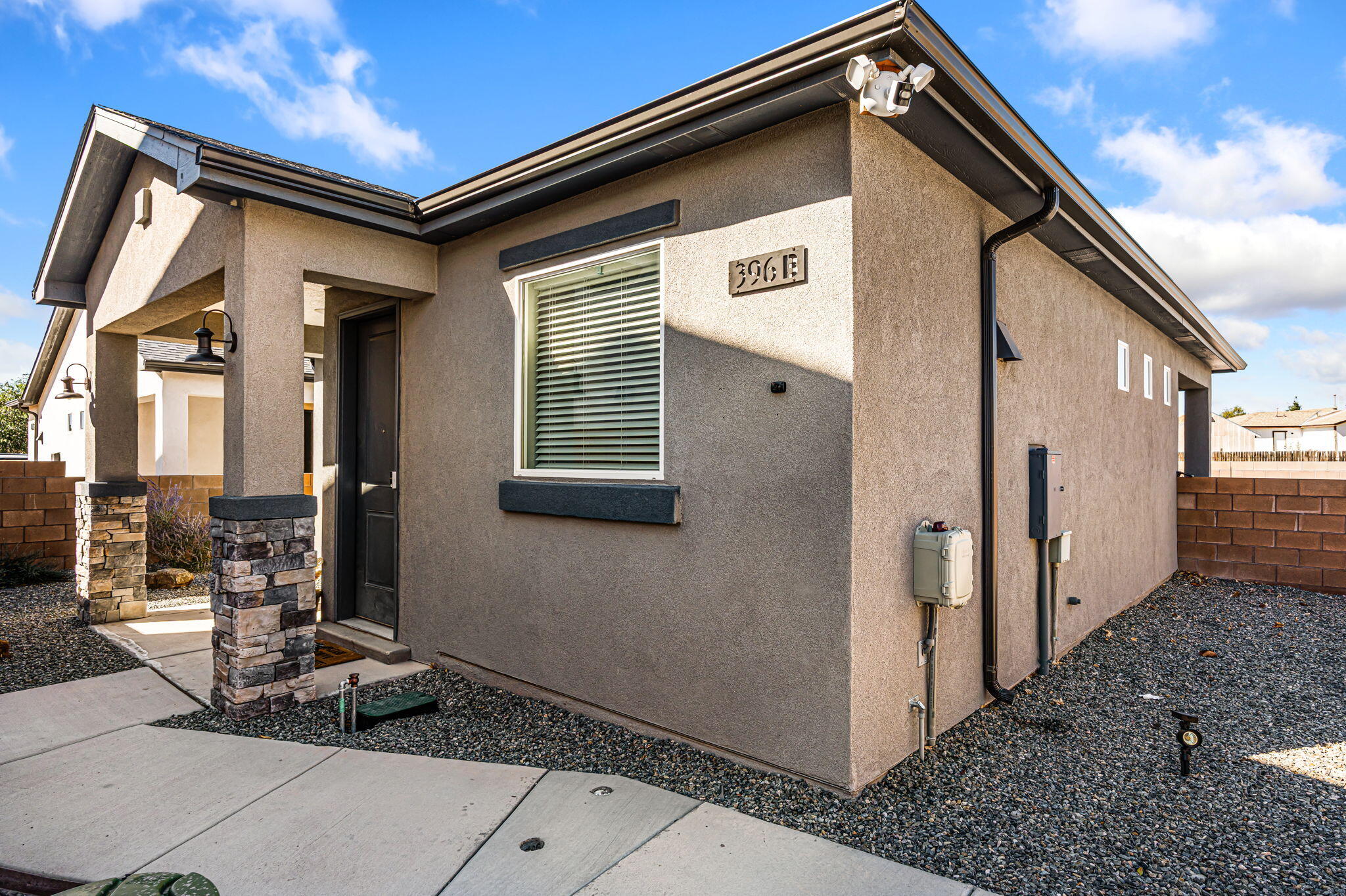 396 Pecos Loop SE
