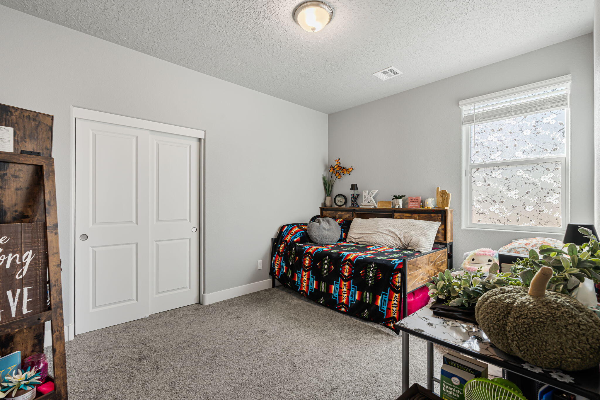 396 Pecos Loop SE