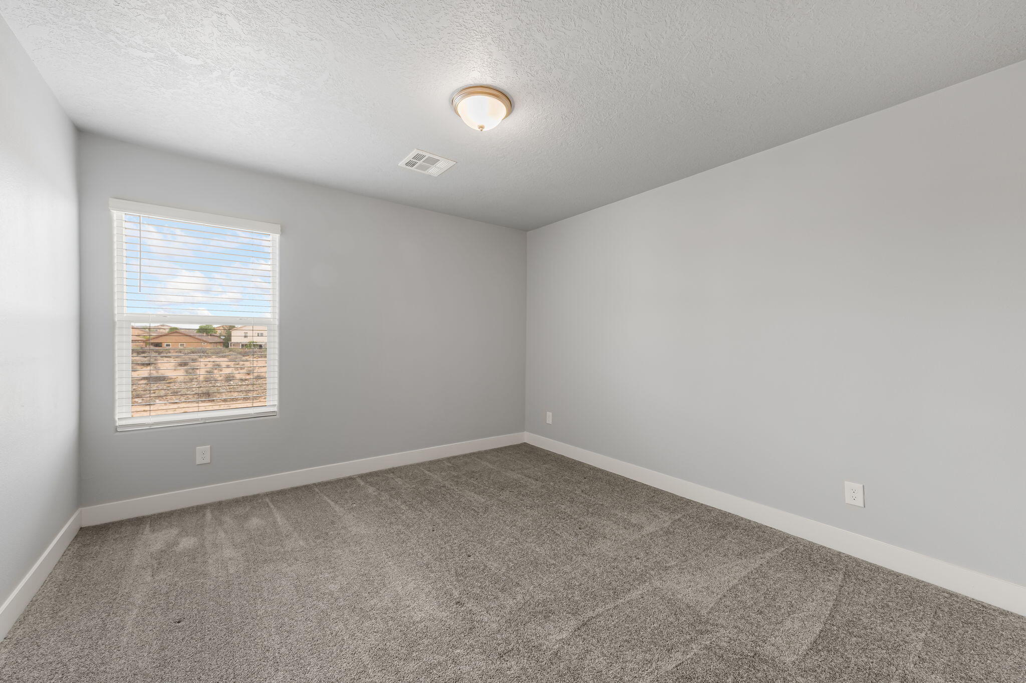 396 Pecos Loop SE