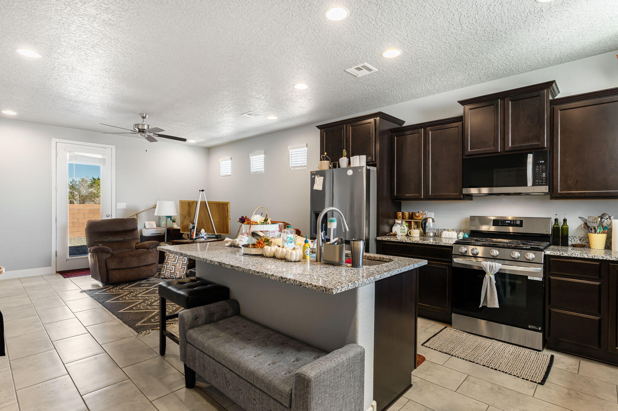 396 Pecos Loop SE