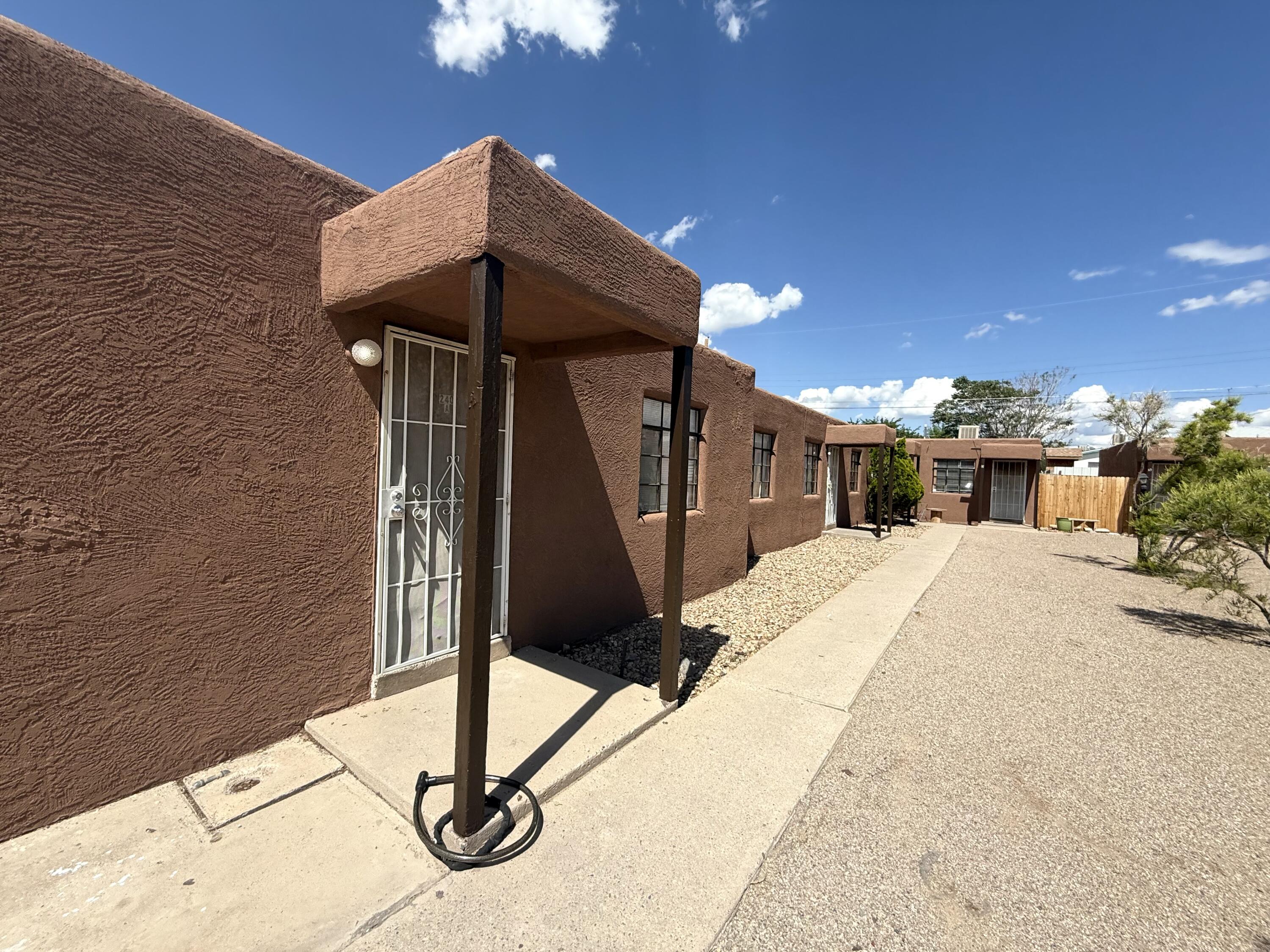 236 San Pablo Street NE