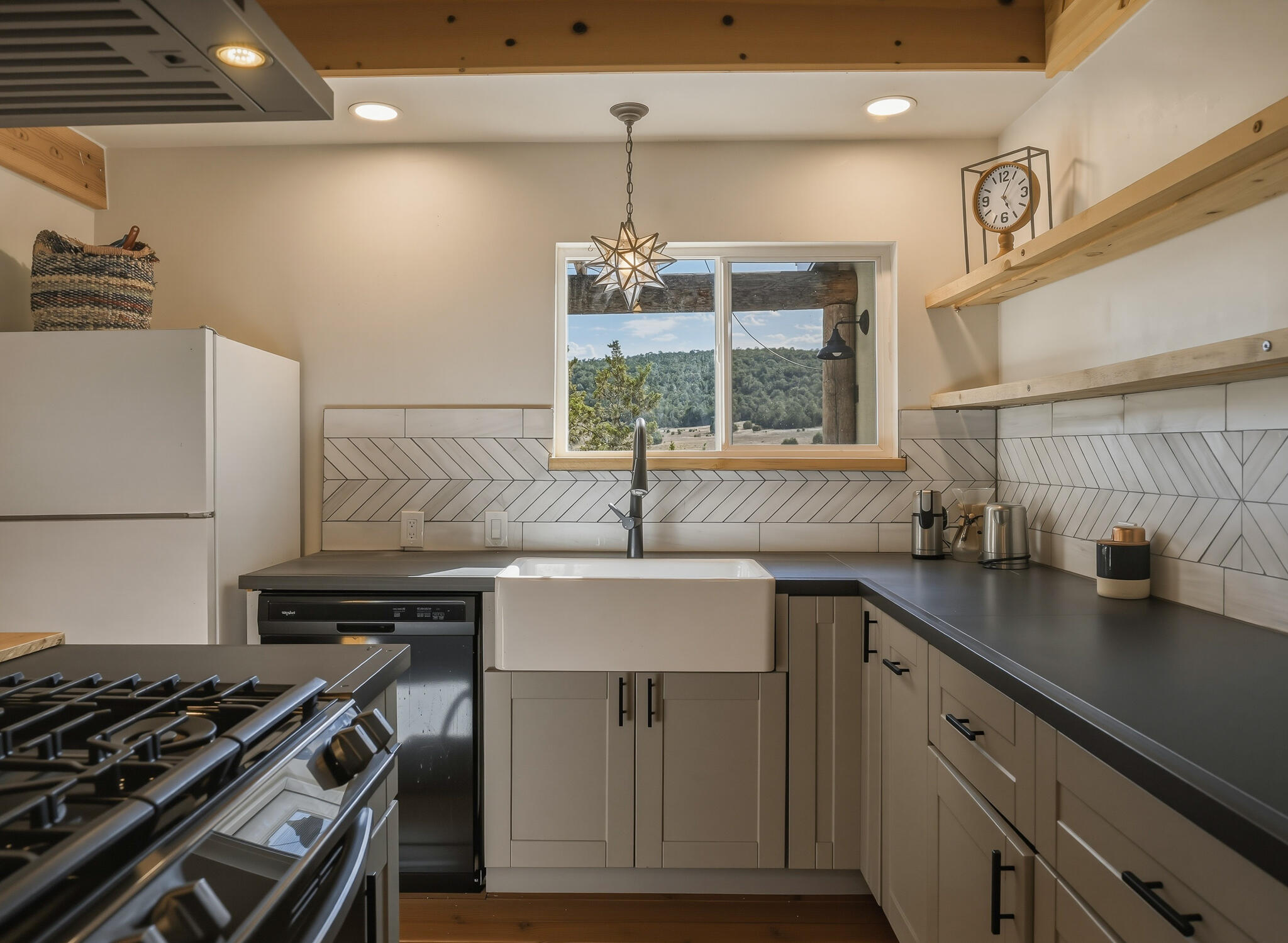 106 Mountain Valley Drive